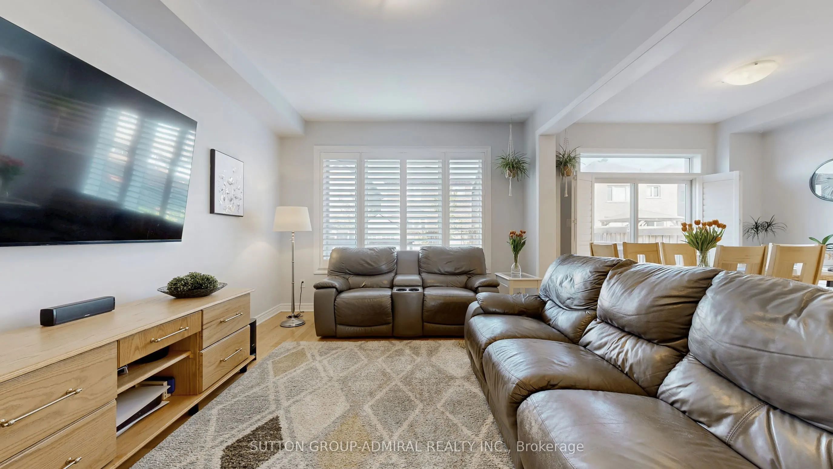 6 Andreeta Drive