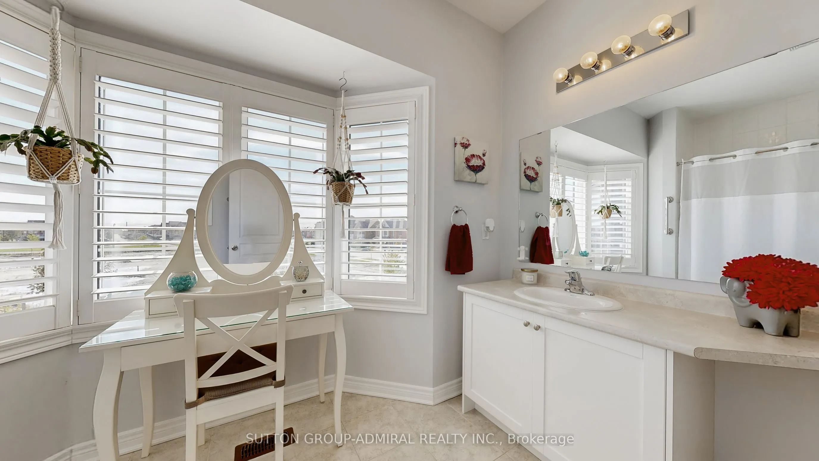 6 Andreeta Drive