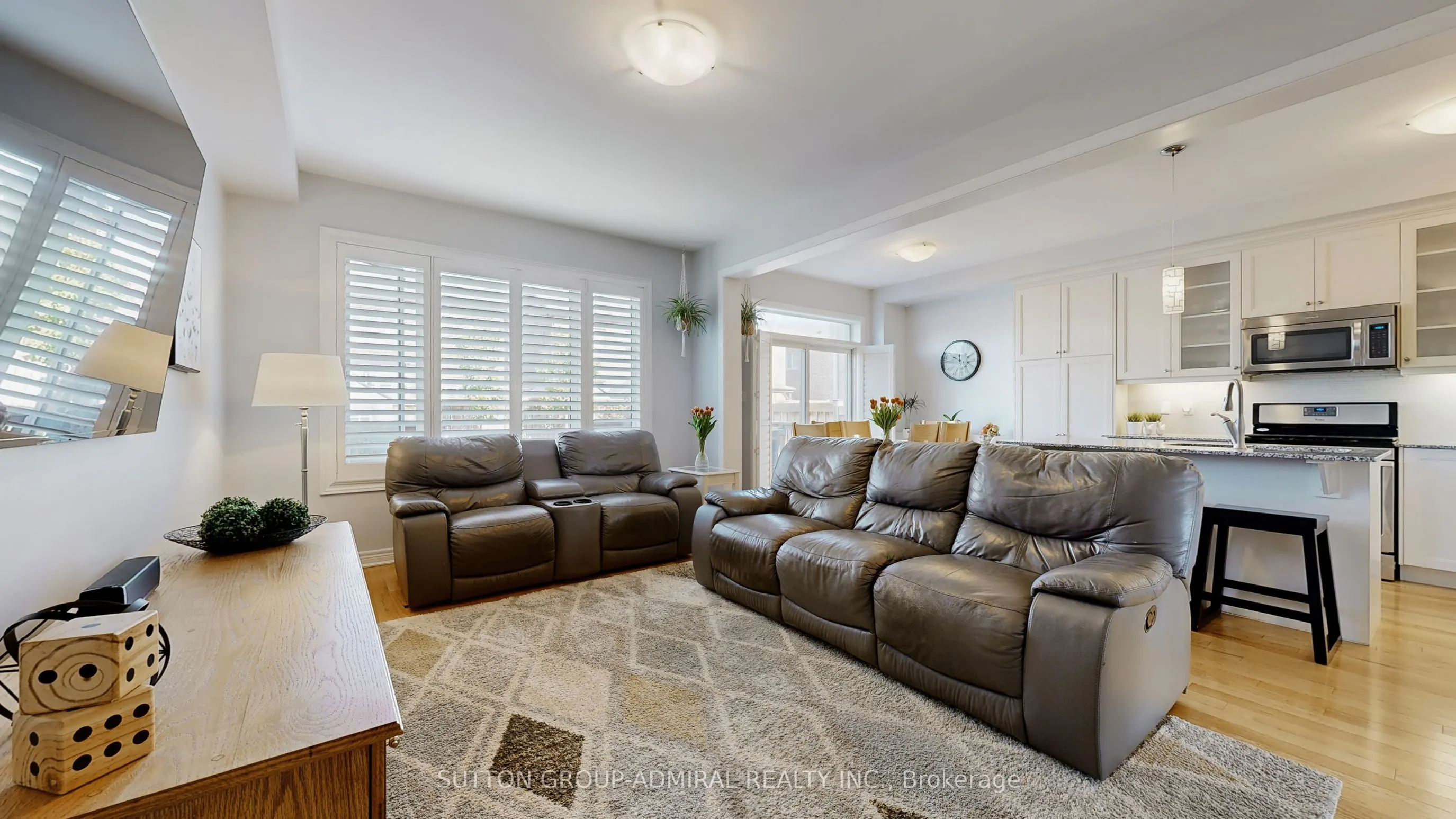 6 Andreeta Drive
