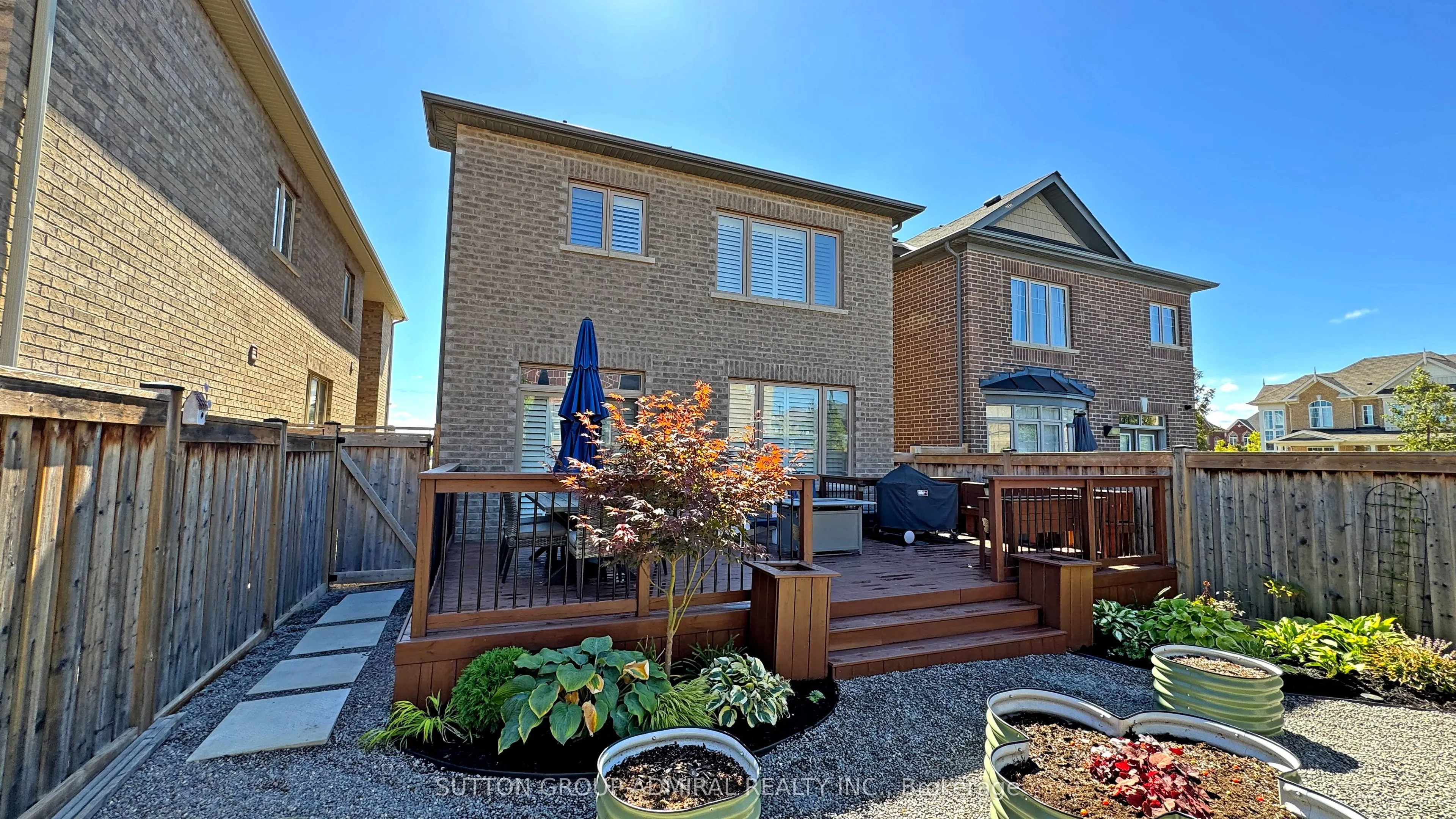 6 Andreeta Drive