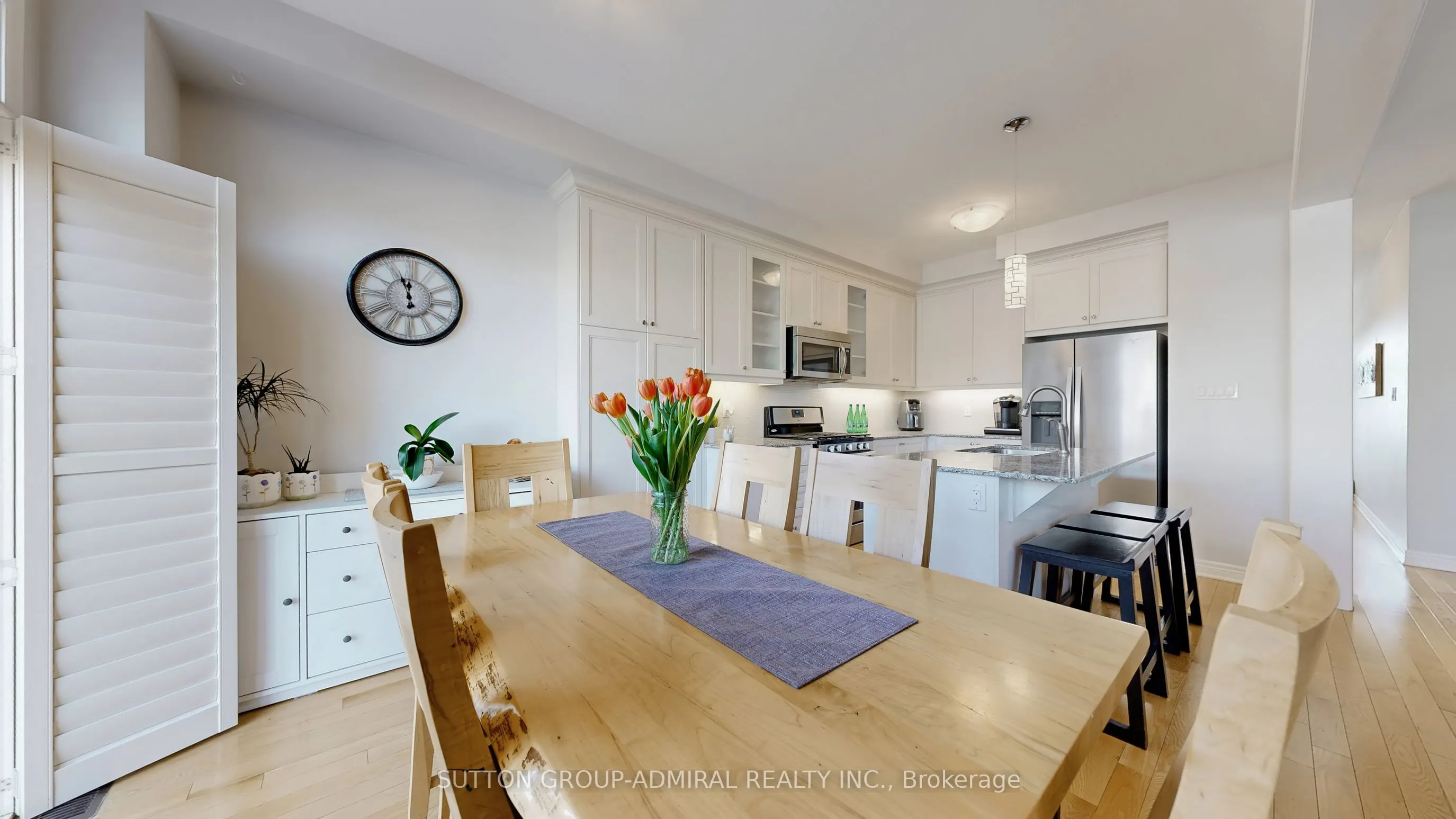 6 Andreeta Drive