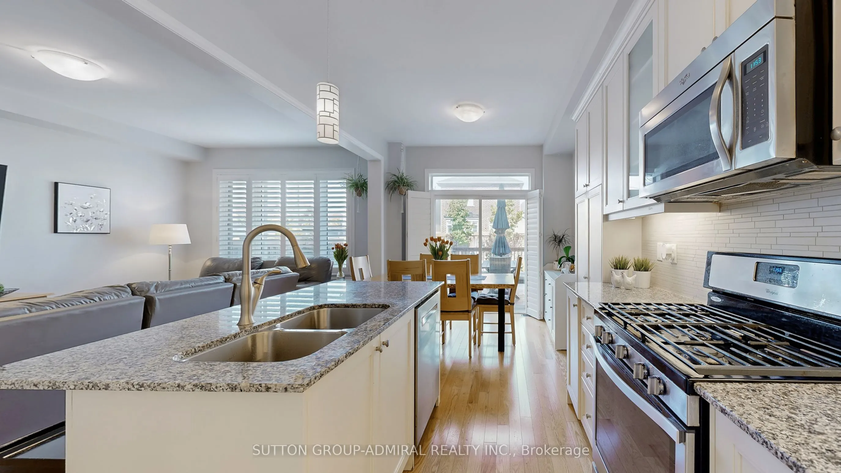 6 Andreeta Drive