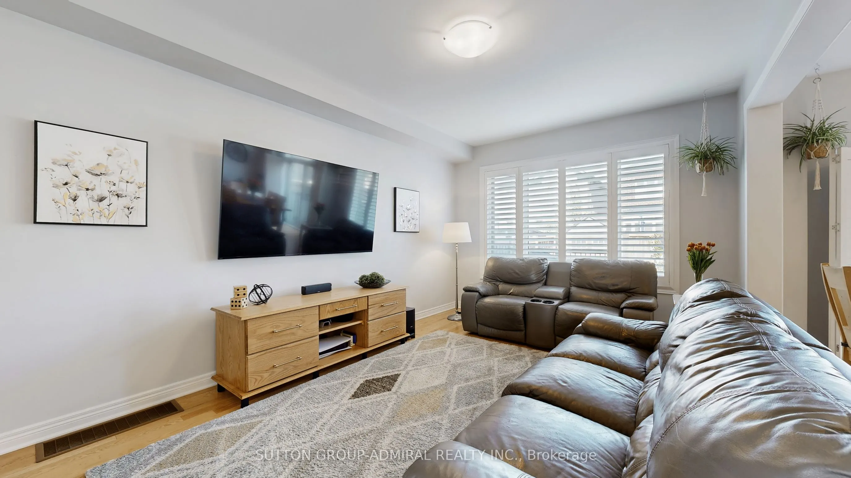 6 Andreeta Drive