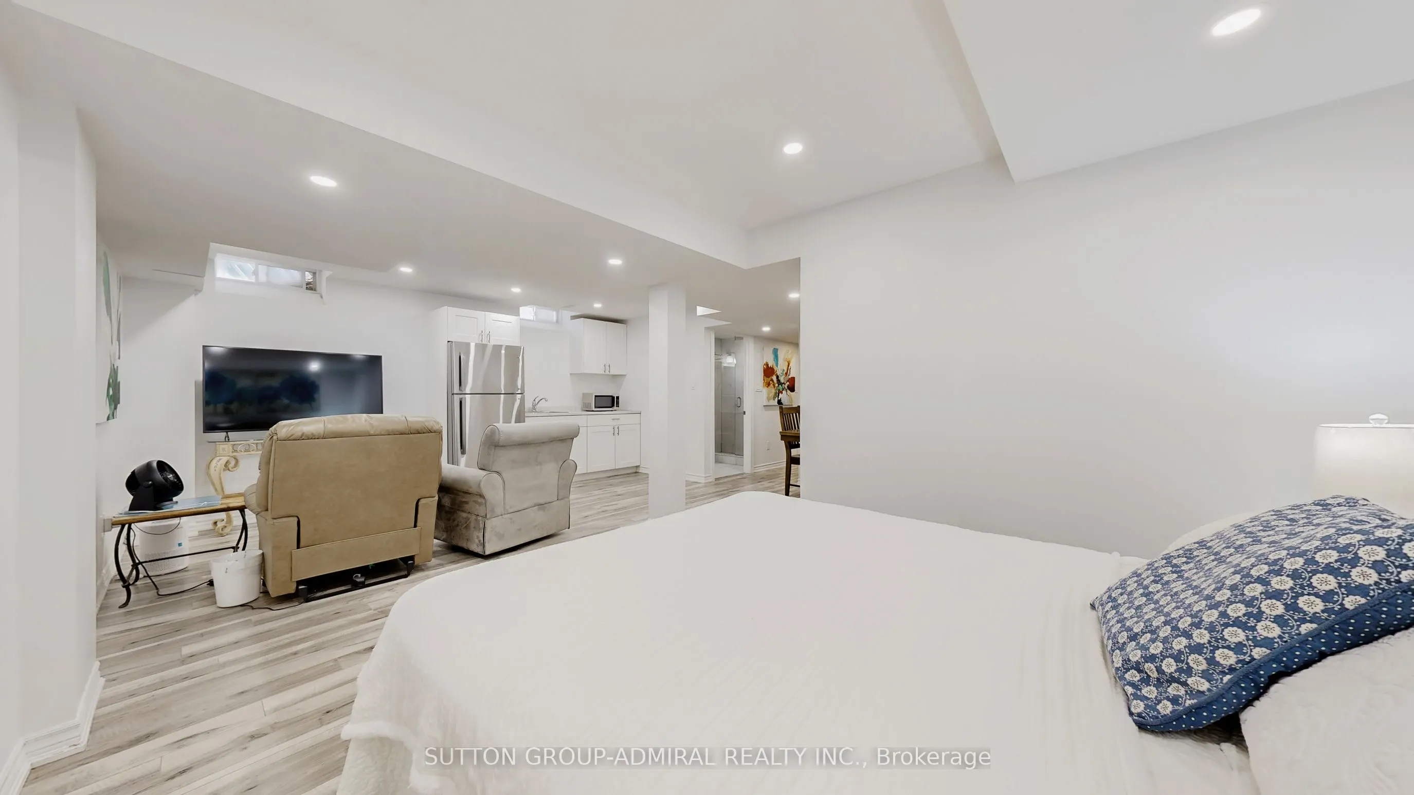 6 Andreeta Drive
