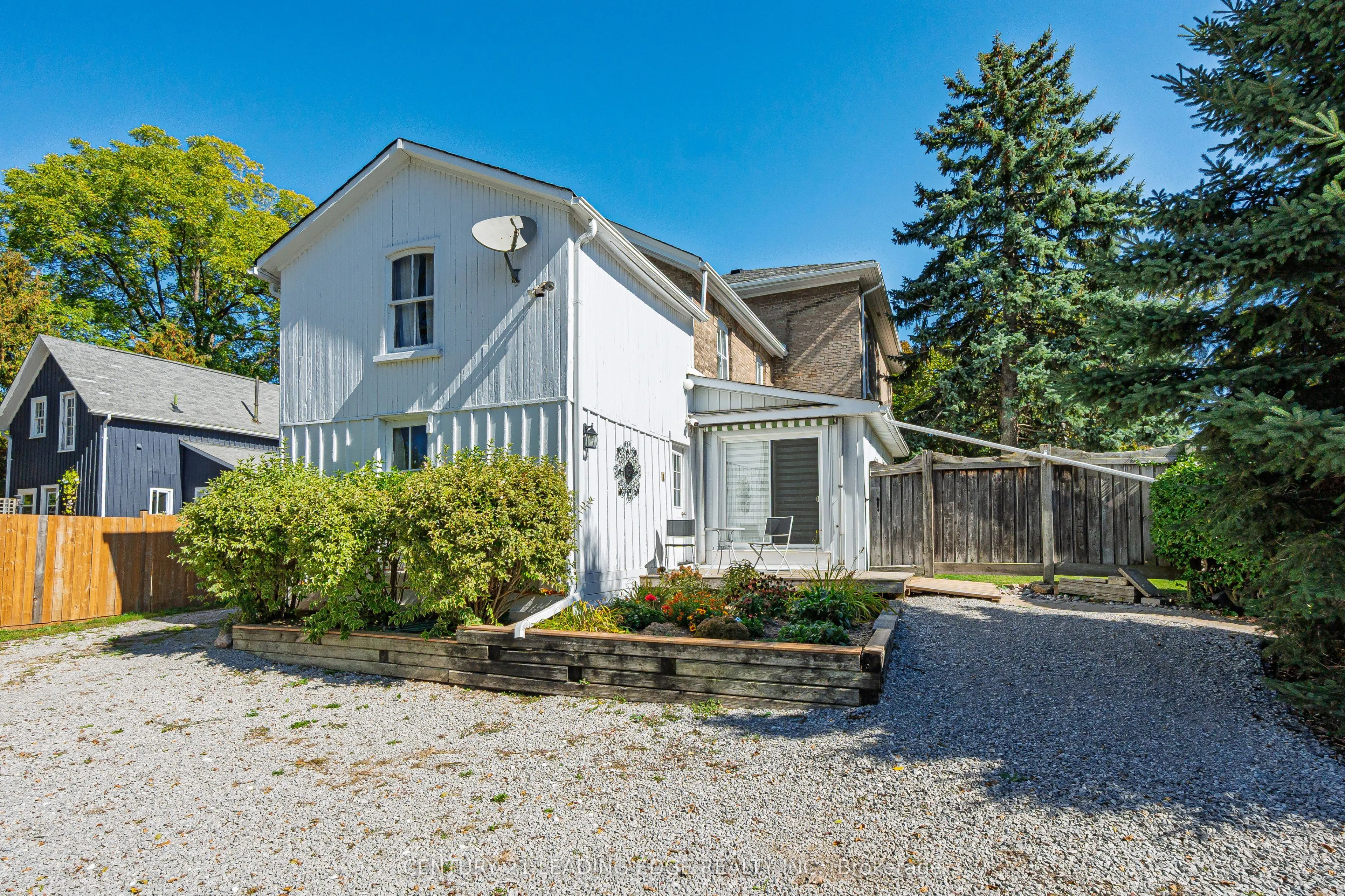 172 Main Street N