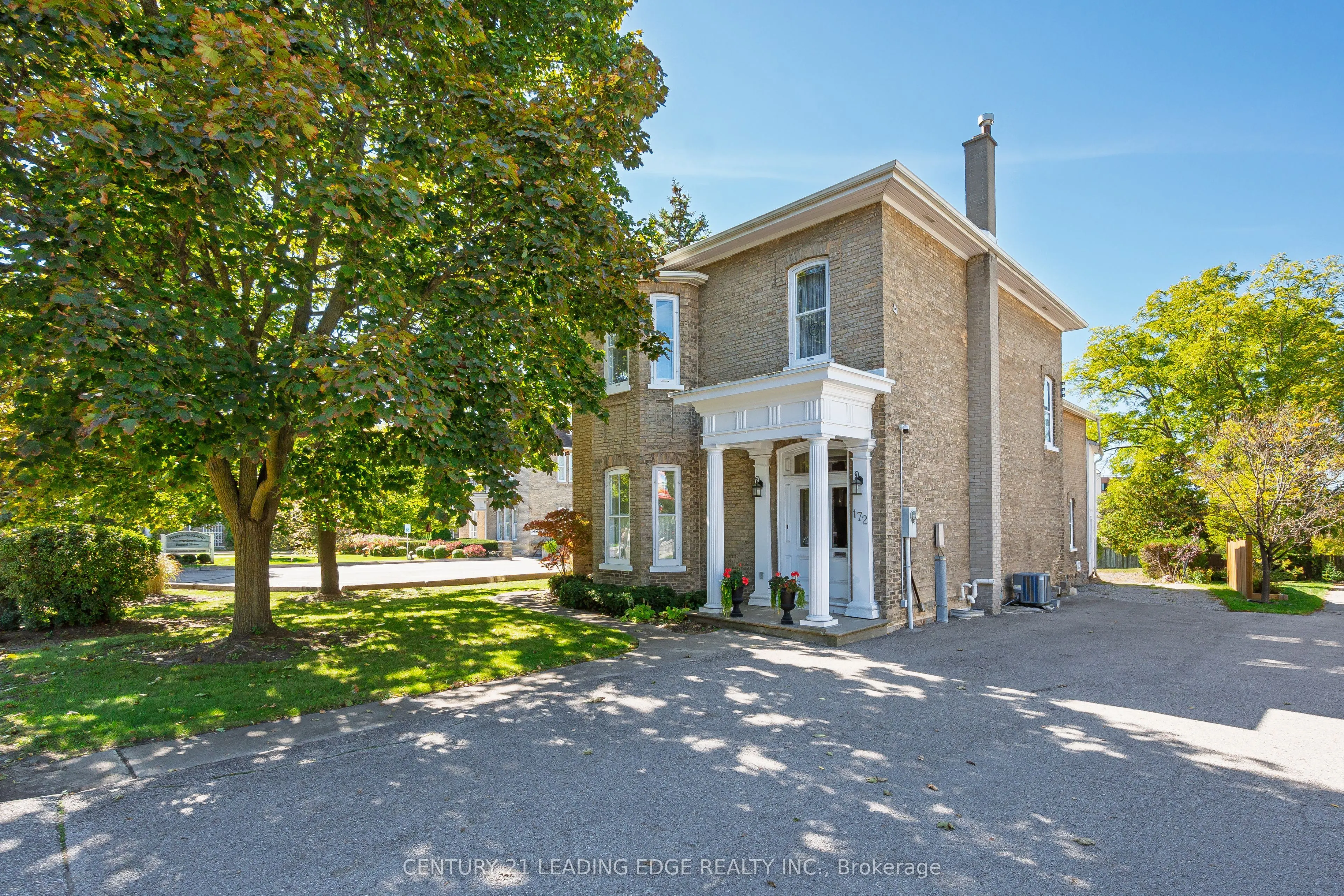172 Main Street N