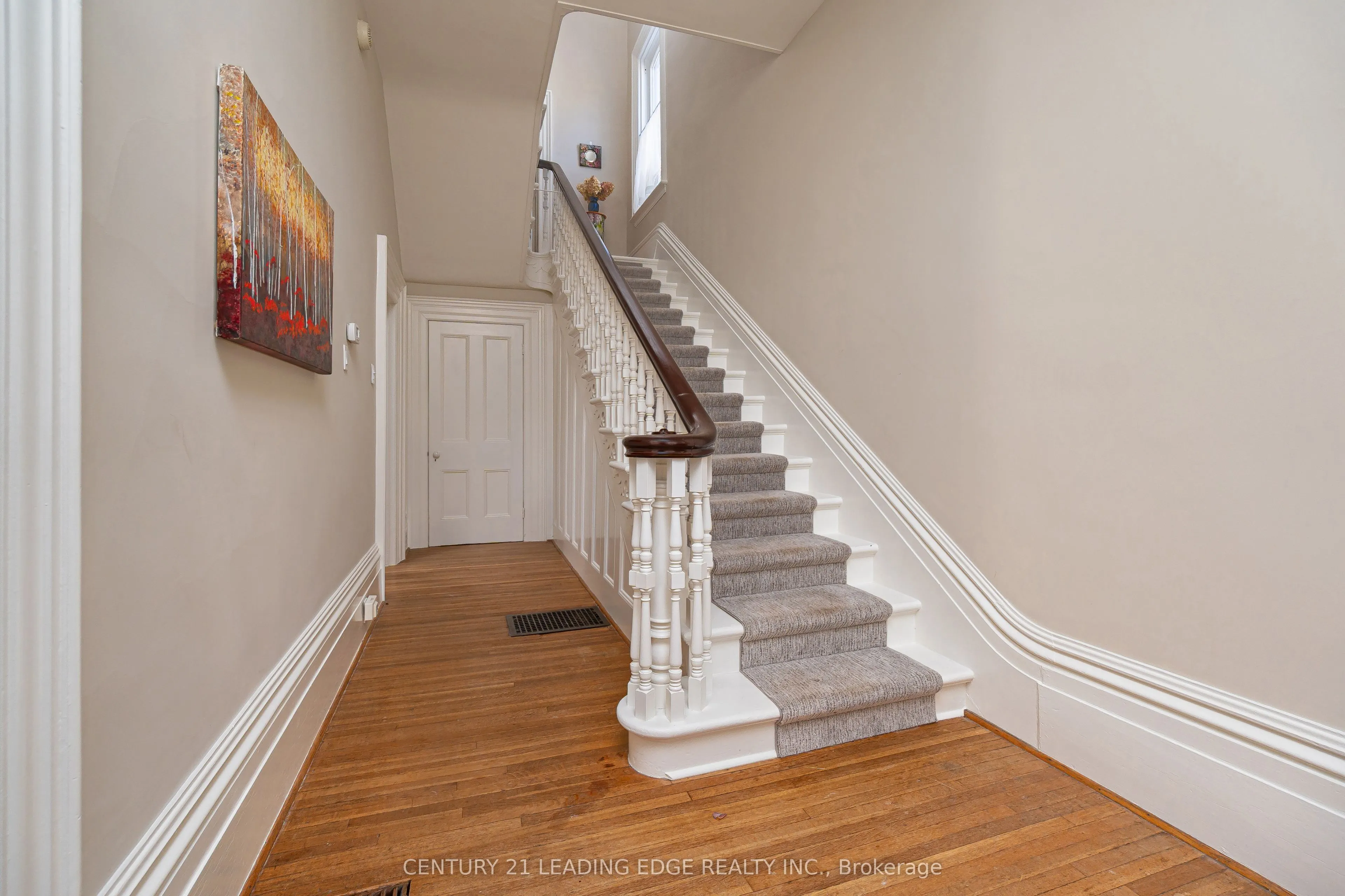 172 Main Street N