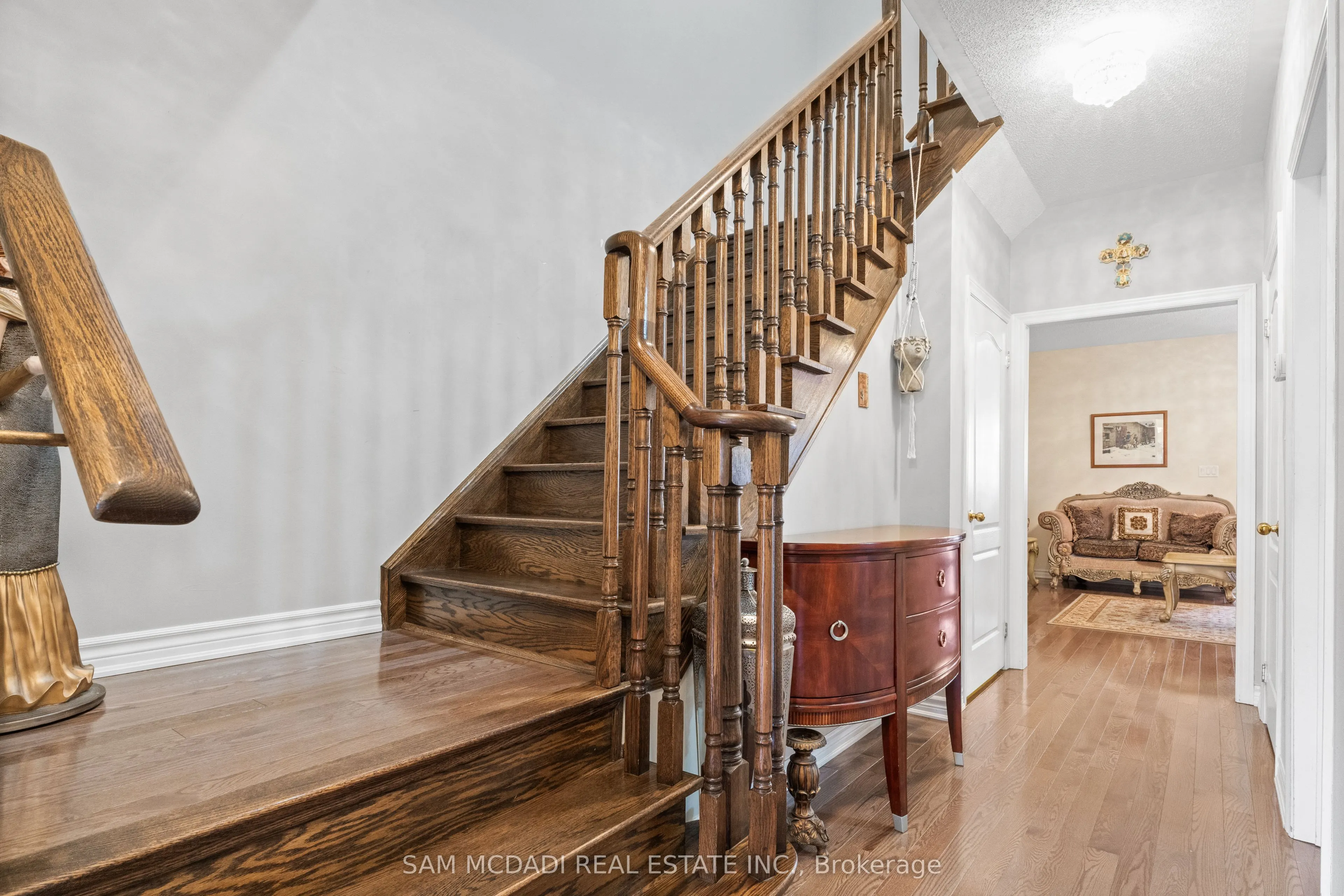 30 Zachary Place