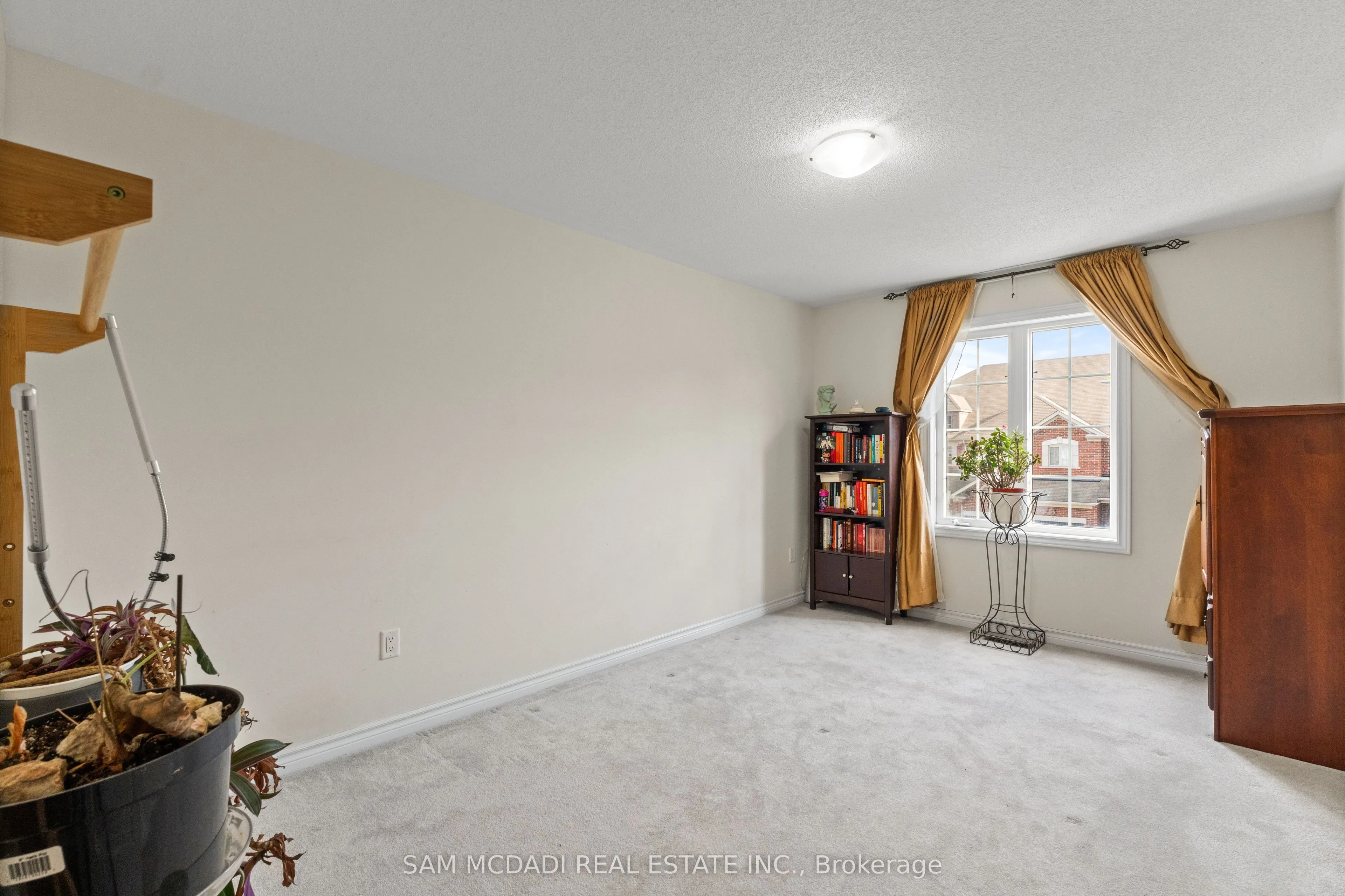 30 Zachary Place