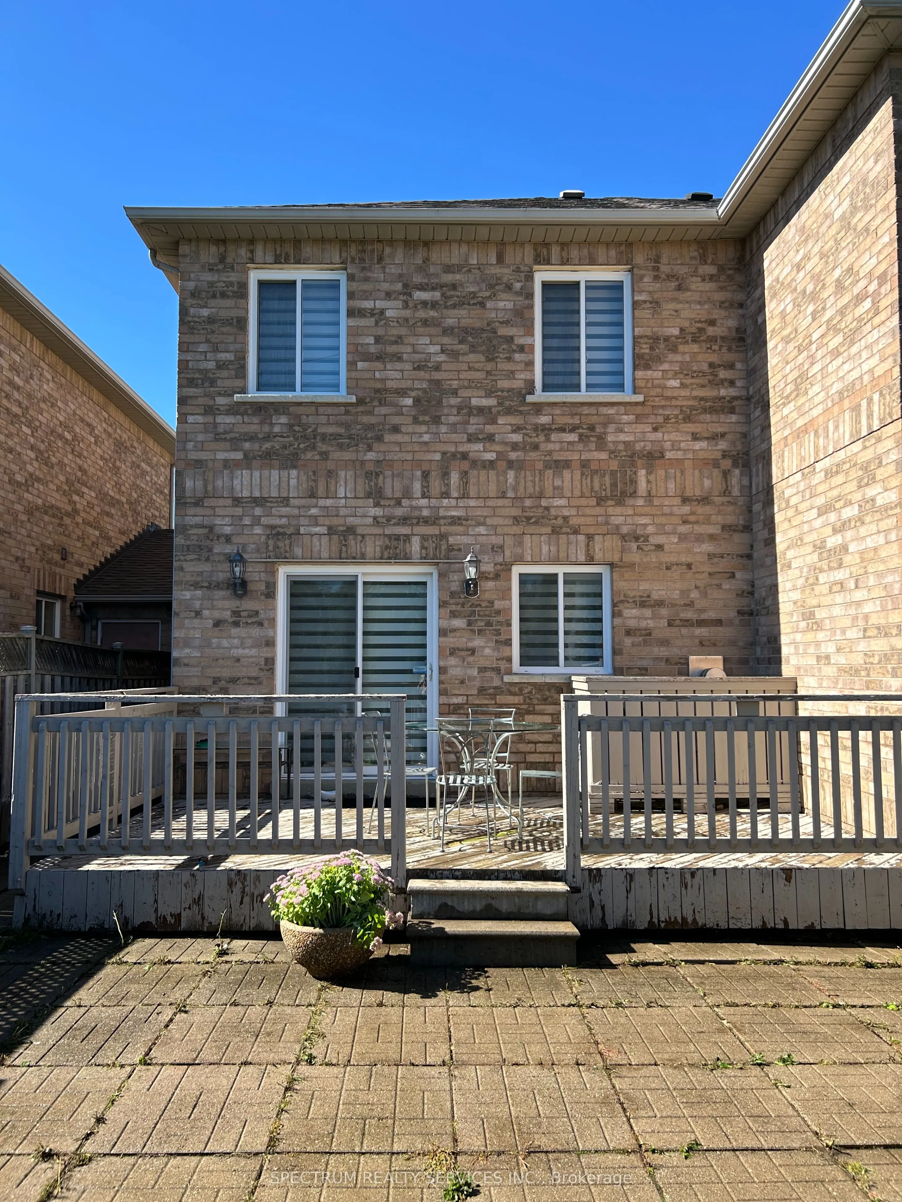 33 Monte Carlo Drive