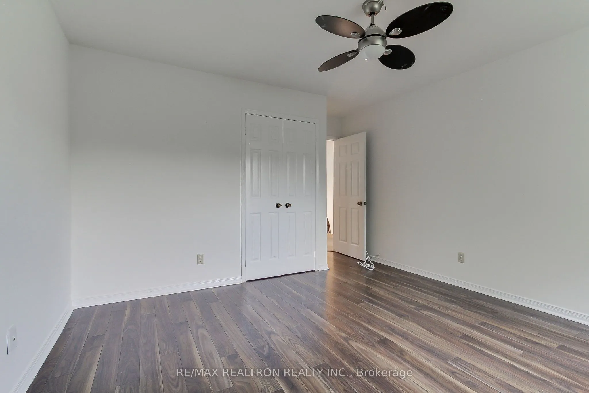 19 Crystal Drive N
