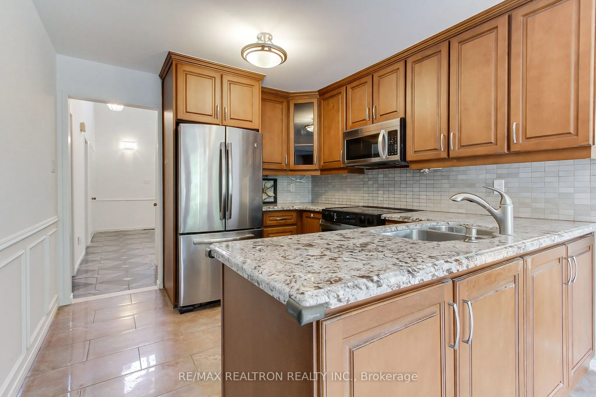 19 Crystal Drive N