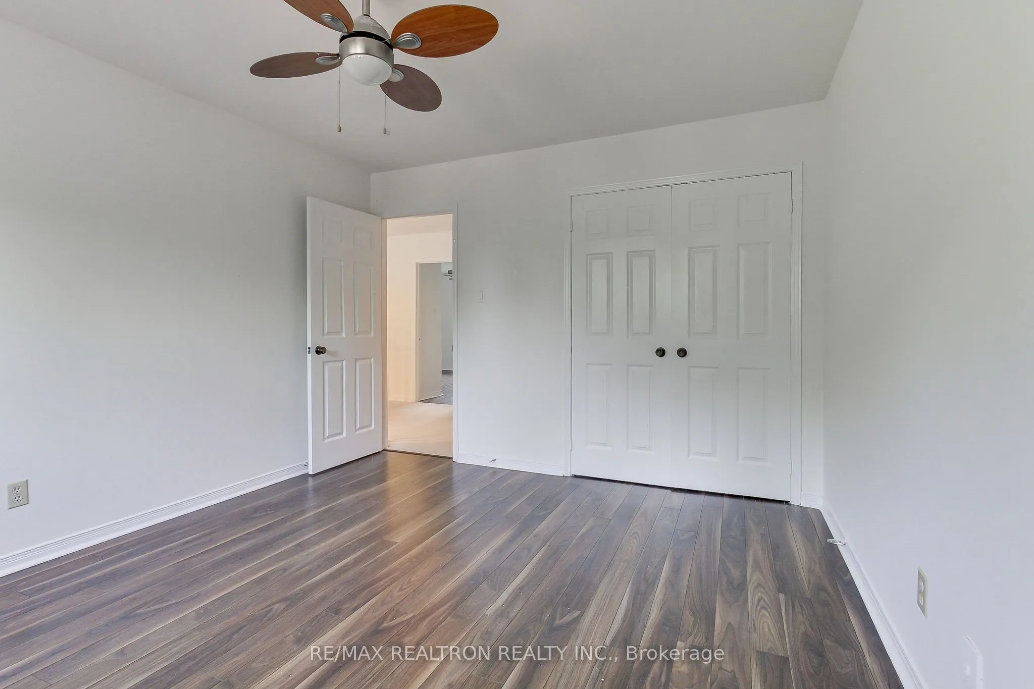 19 Crystal Drive N