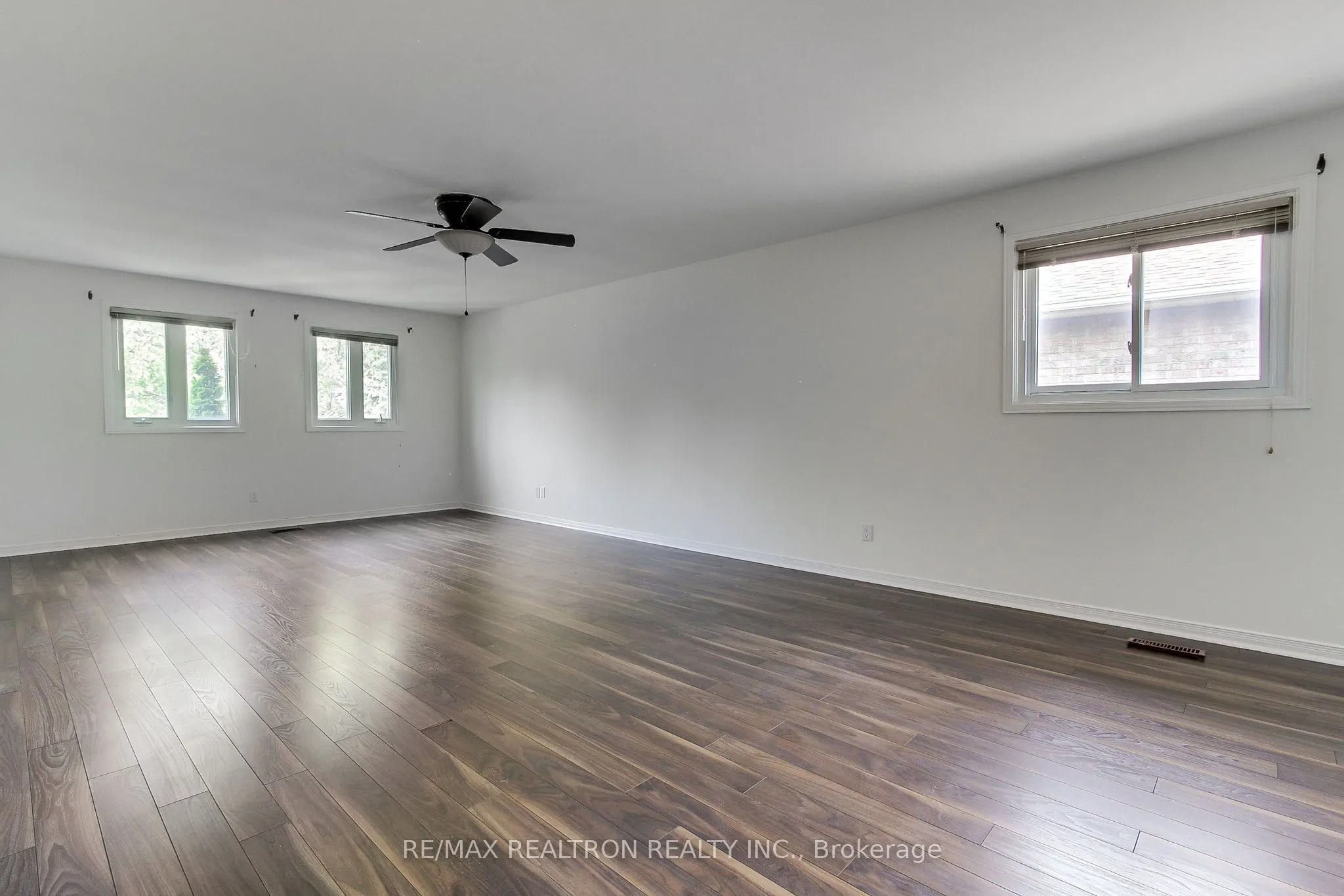 19 Crystal Drive N
