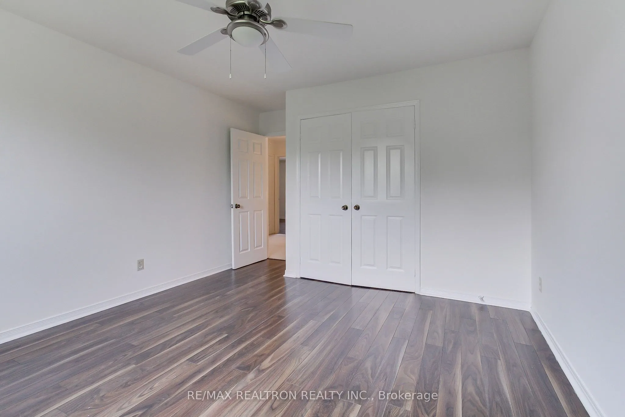 19 Crystal Drive N