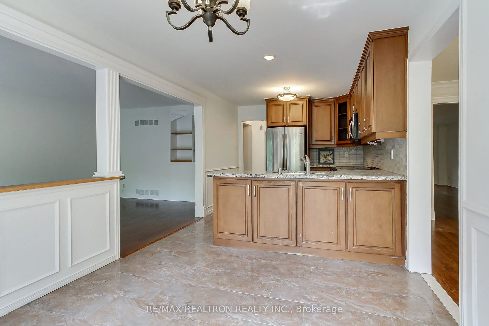 19 Crystal Drive N