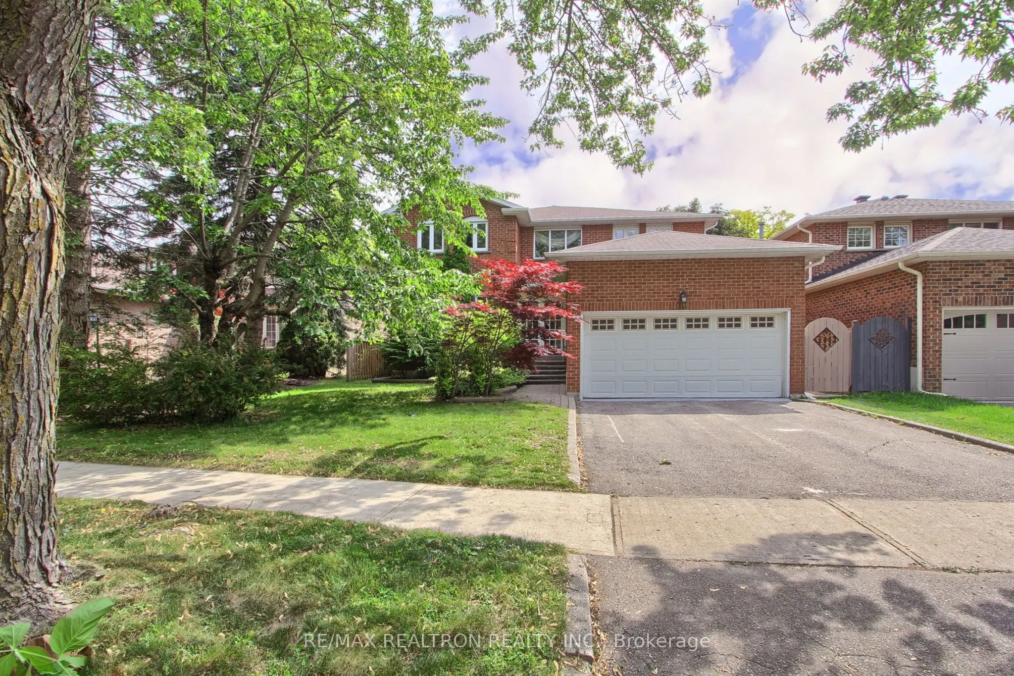 19 Crystal Drive N