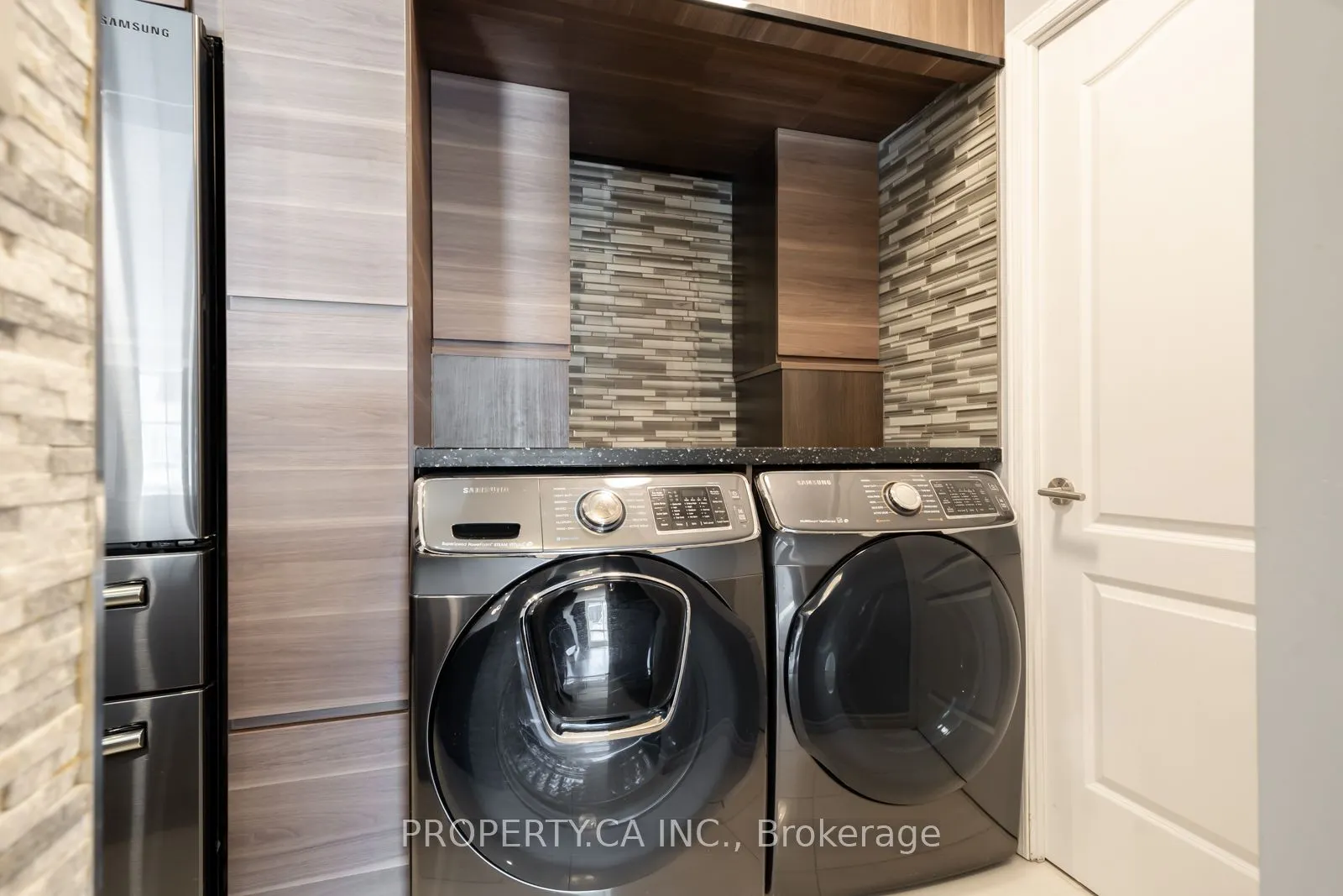 399 South Park Road, #303