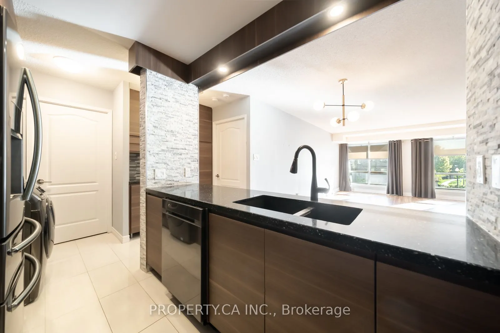 399 South Park Road, #303