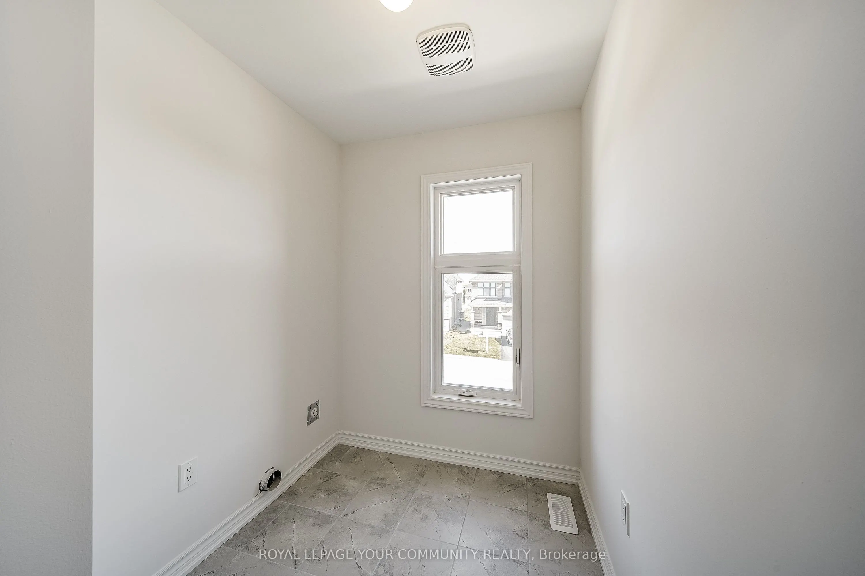 22 Sam Battaglia Crescent