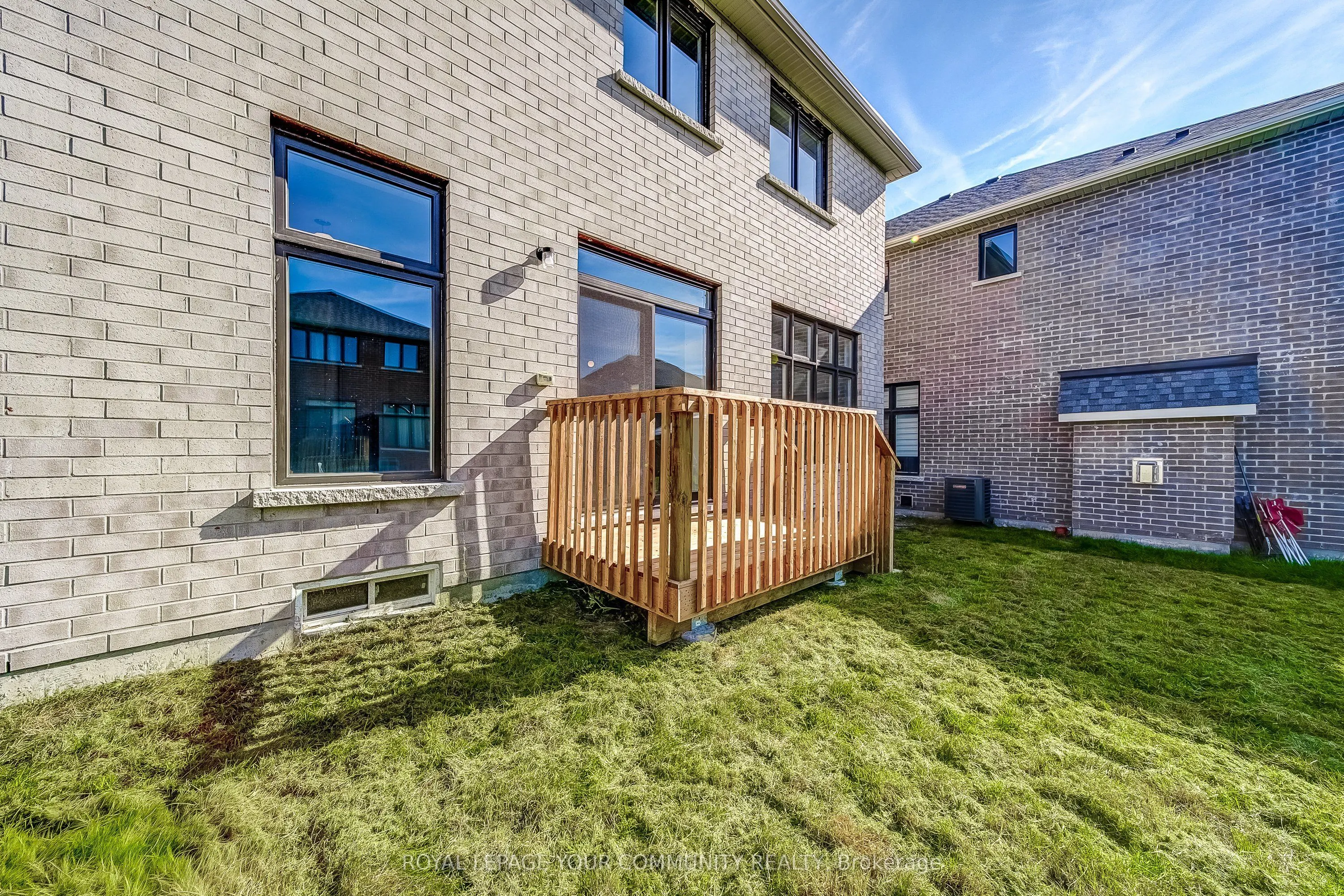 22 Sam Battaglia Crescent