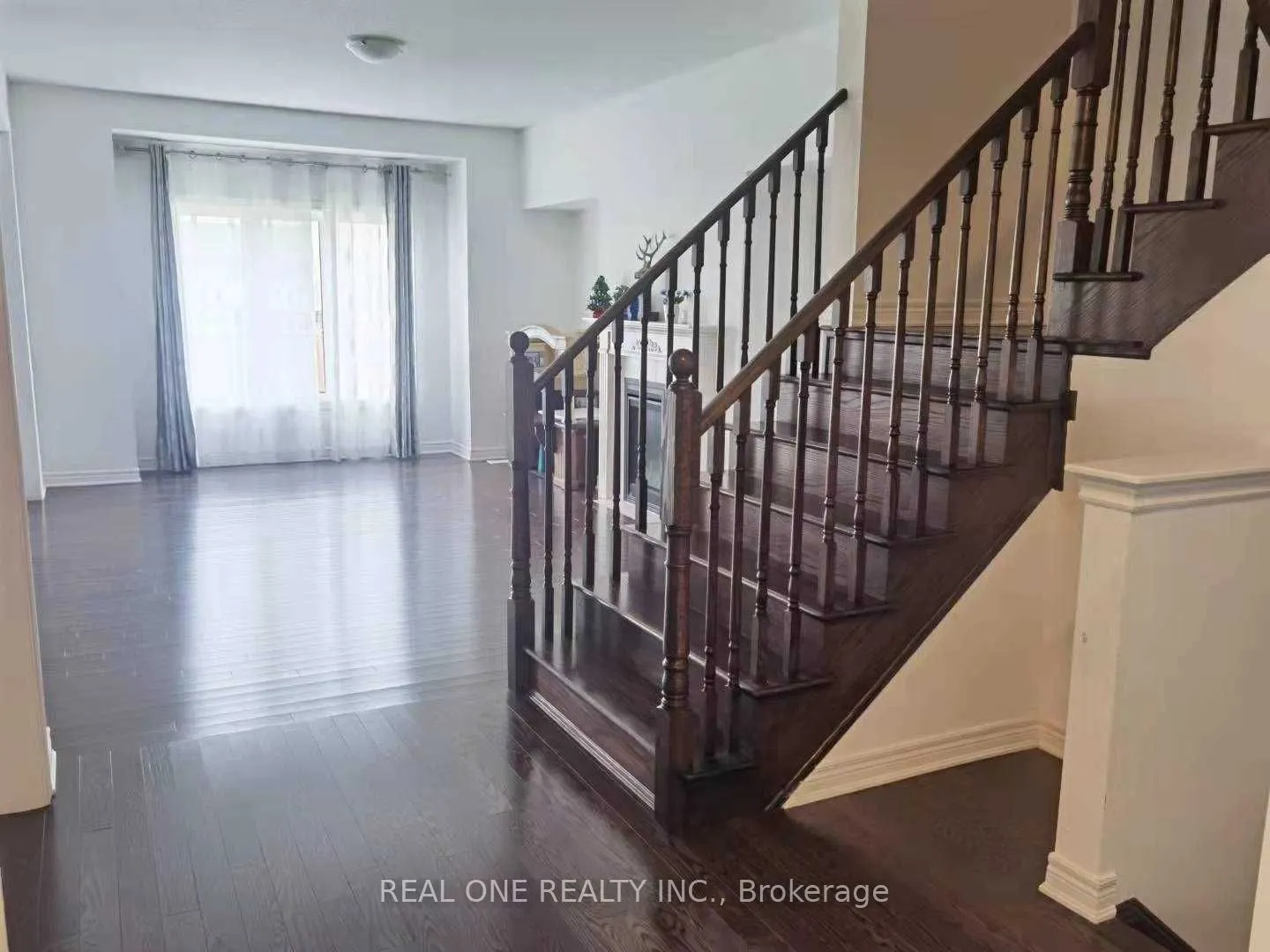 24 Foxberry Road