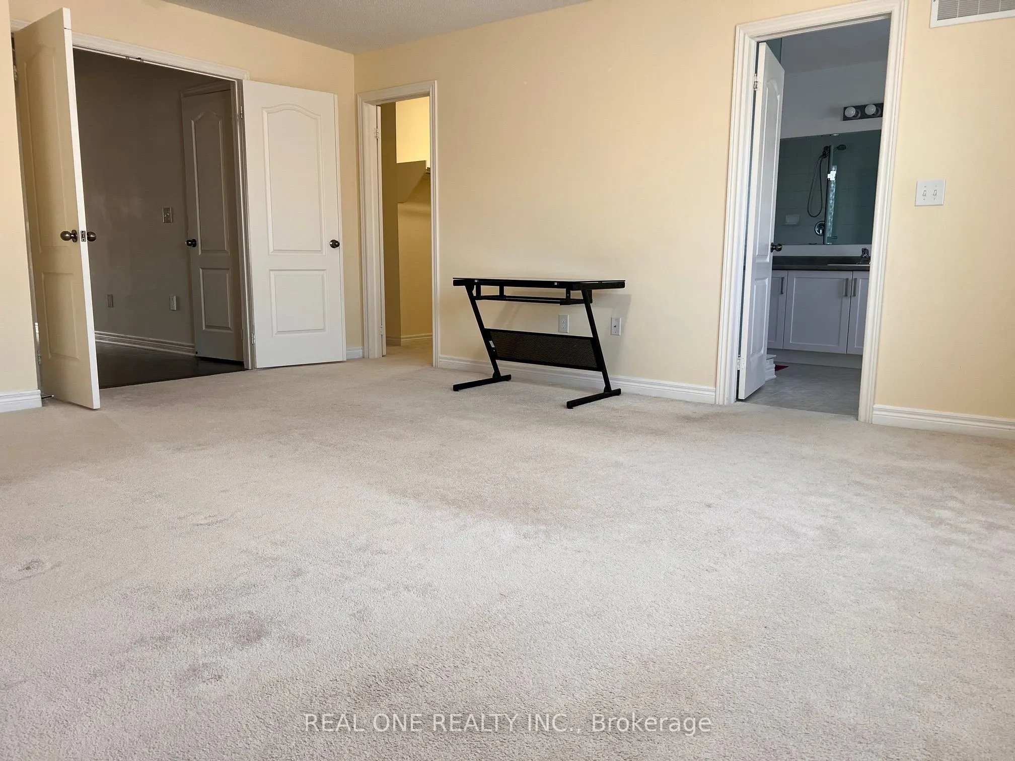 24 Foxberry Road