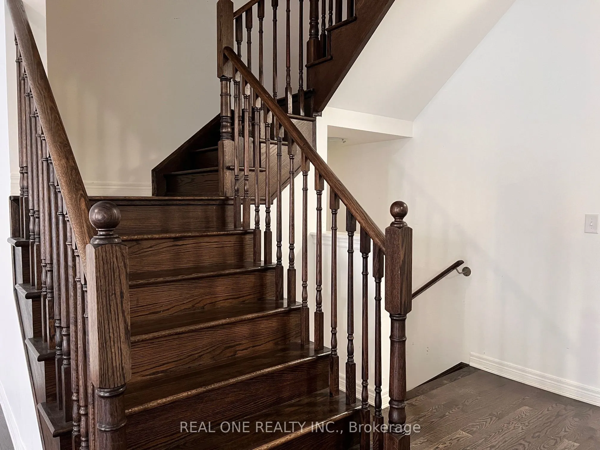 24 Foxberry Road