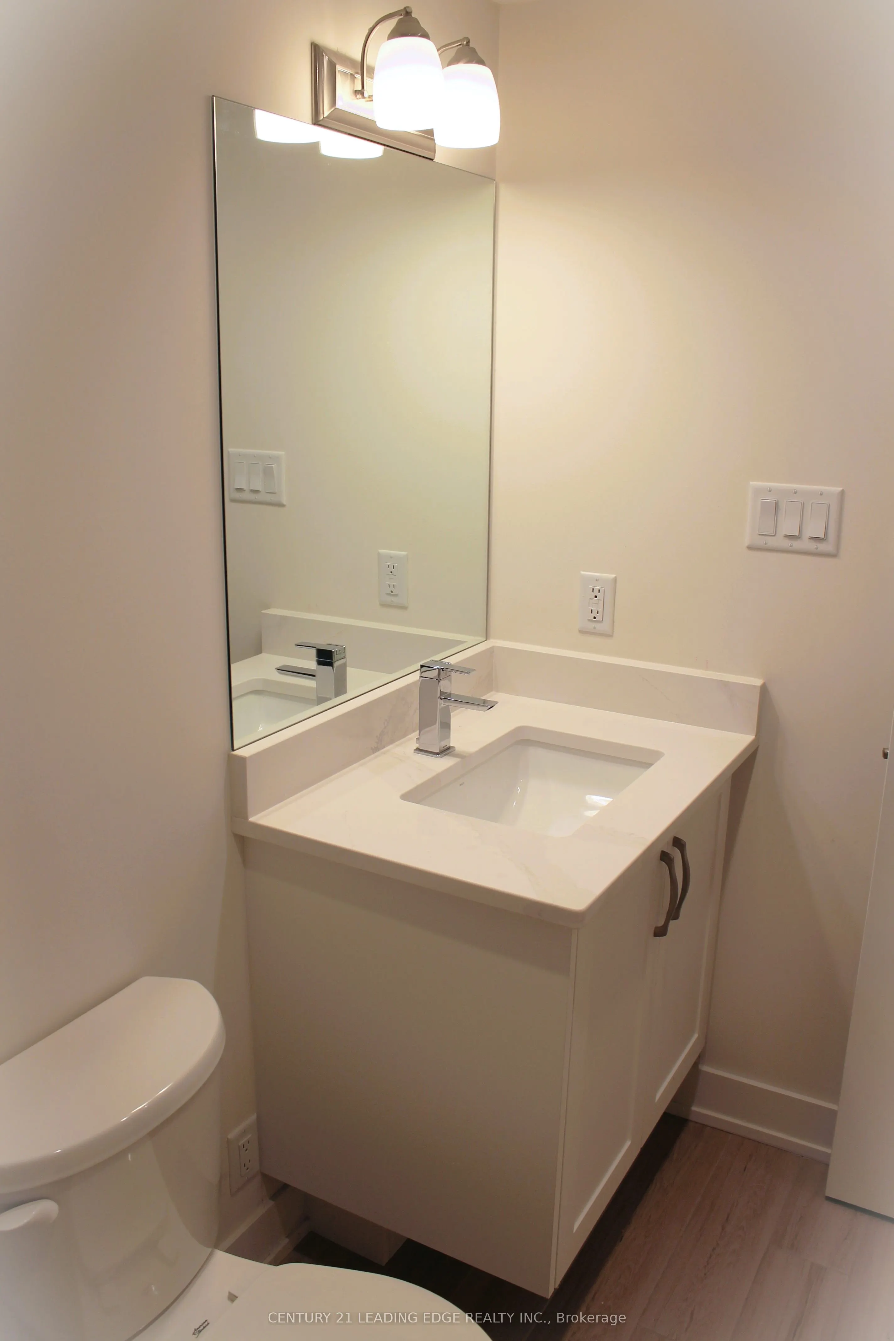 8 Sayers Lane, #15