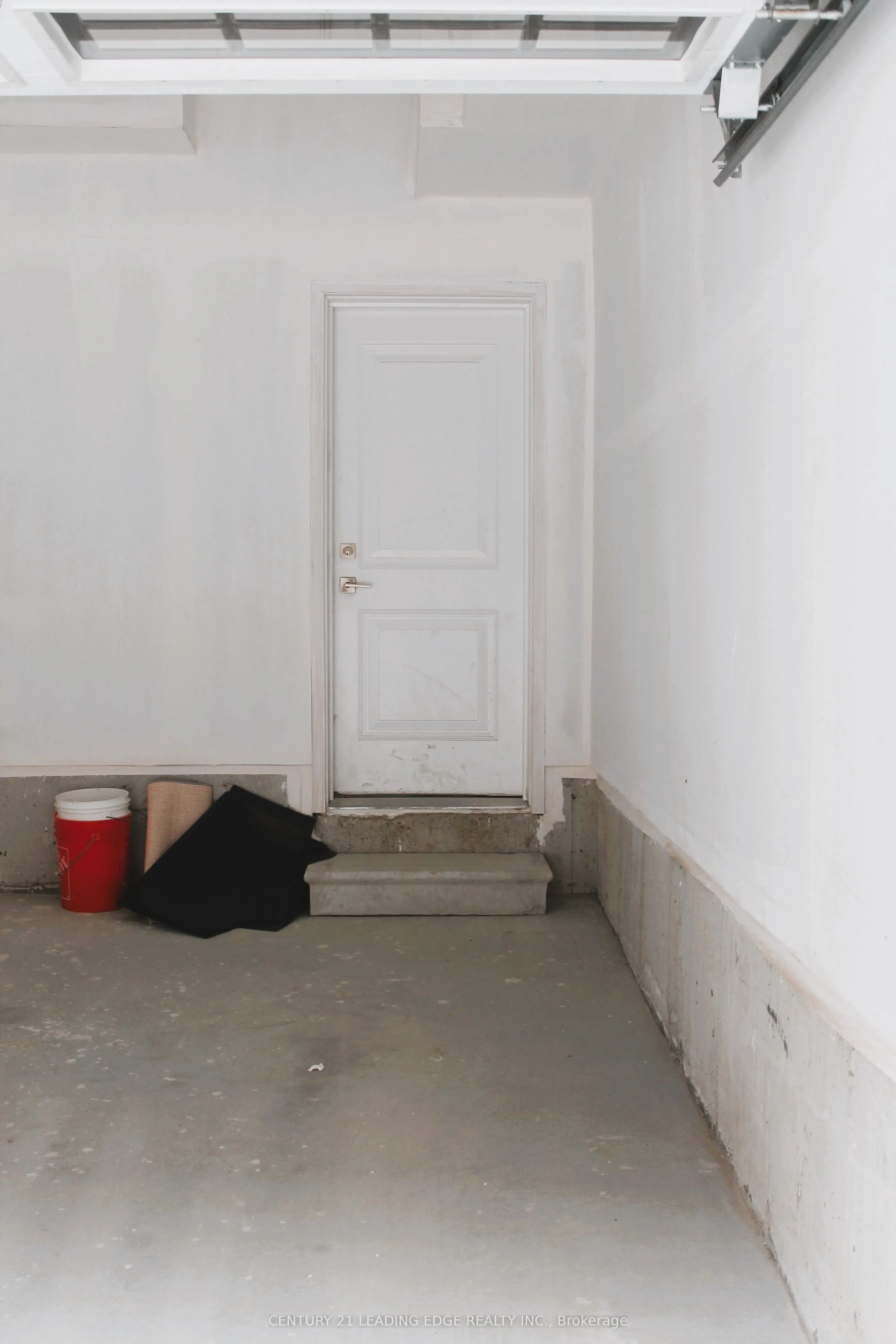 8 Sayers Lane, #15