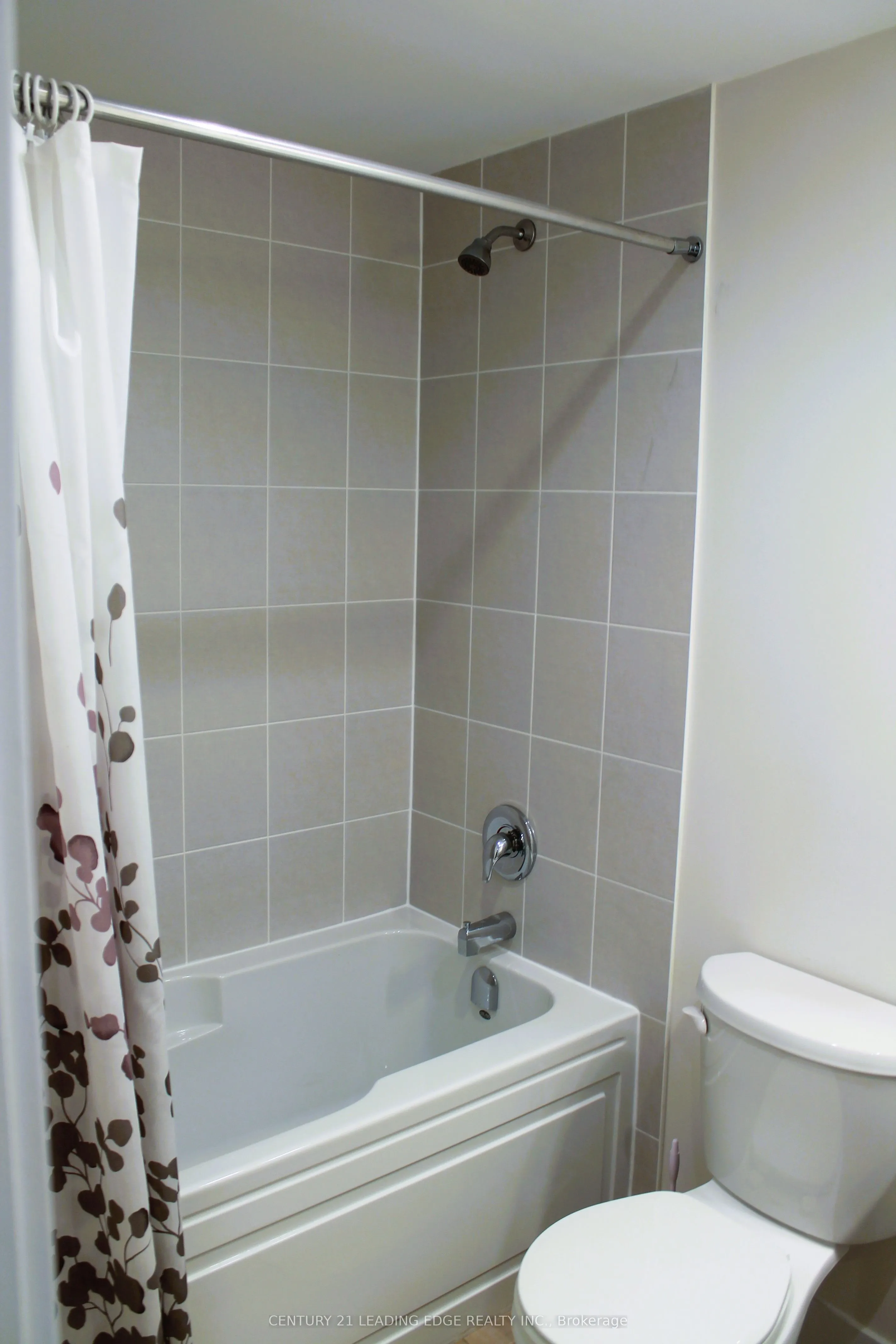 8 Sayers Lane, #15