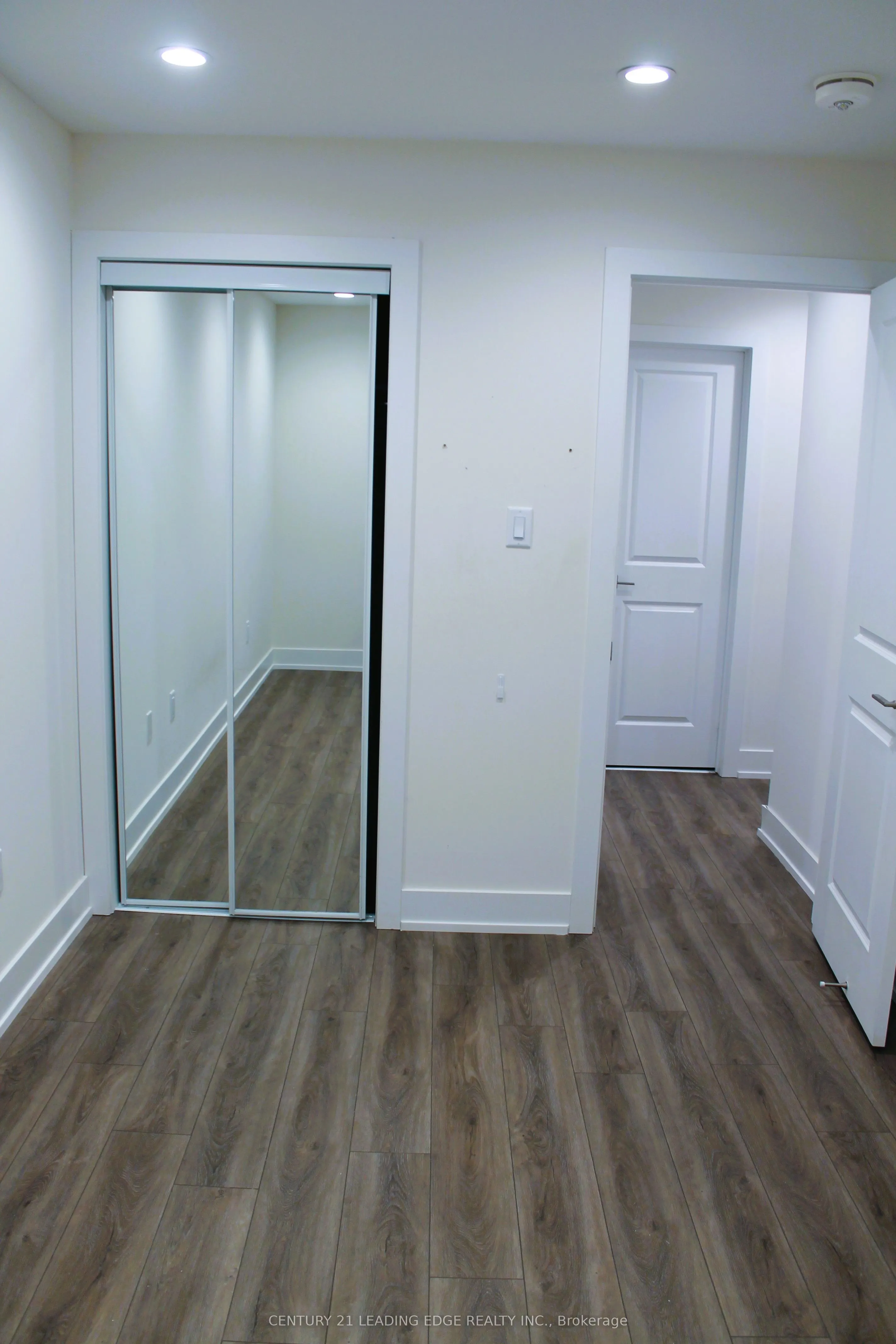 8 Sayers Lane, #15