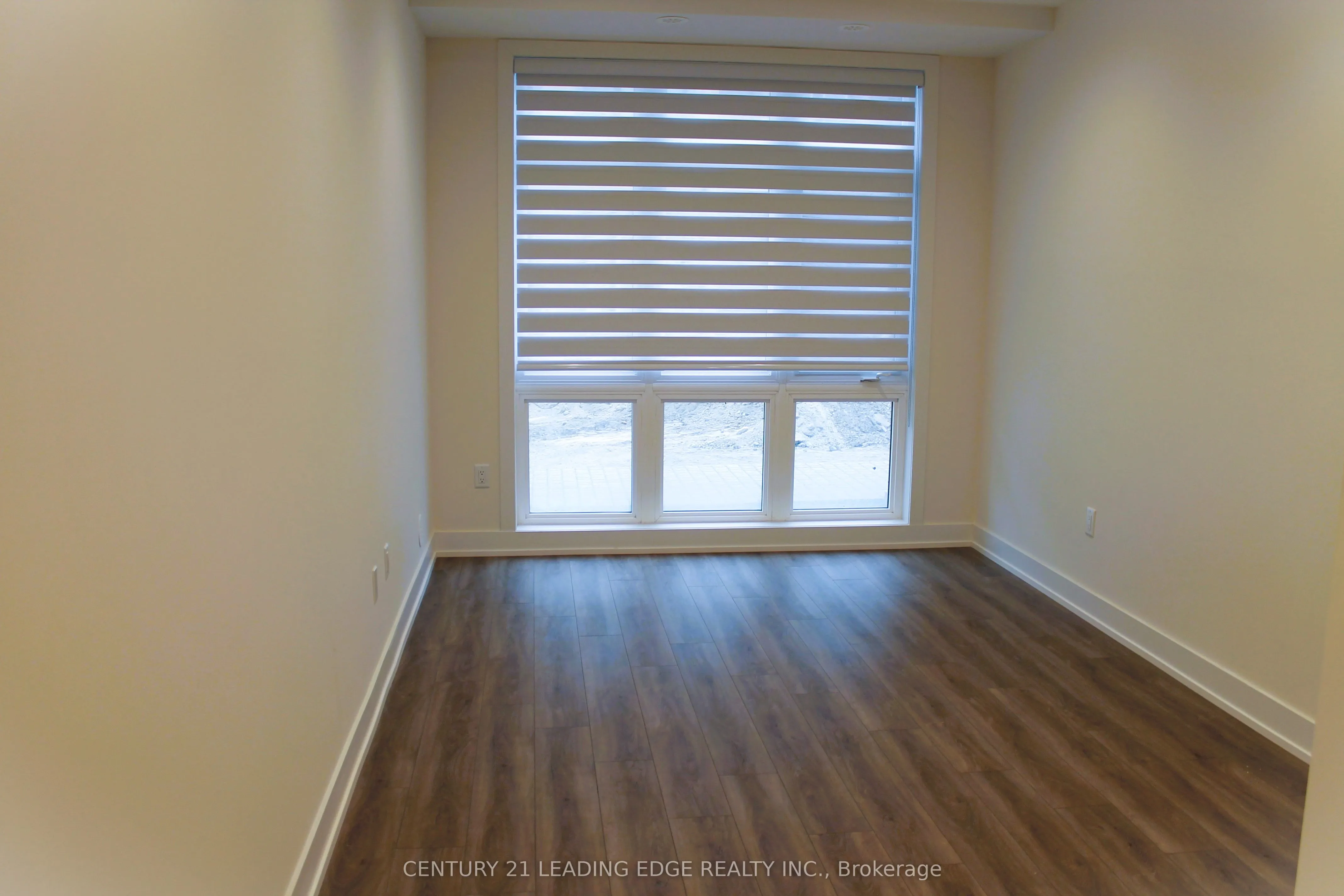 8 Sayers Lane, #15