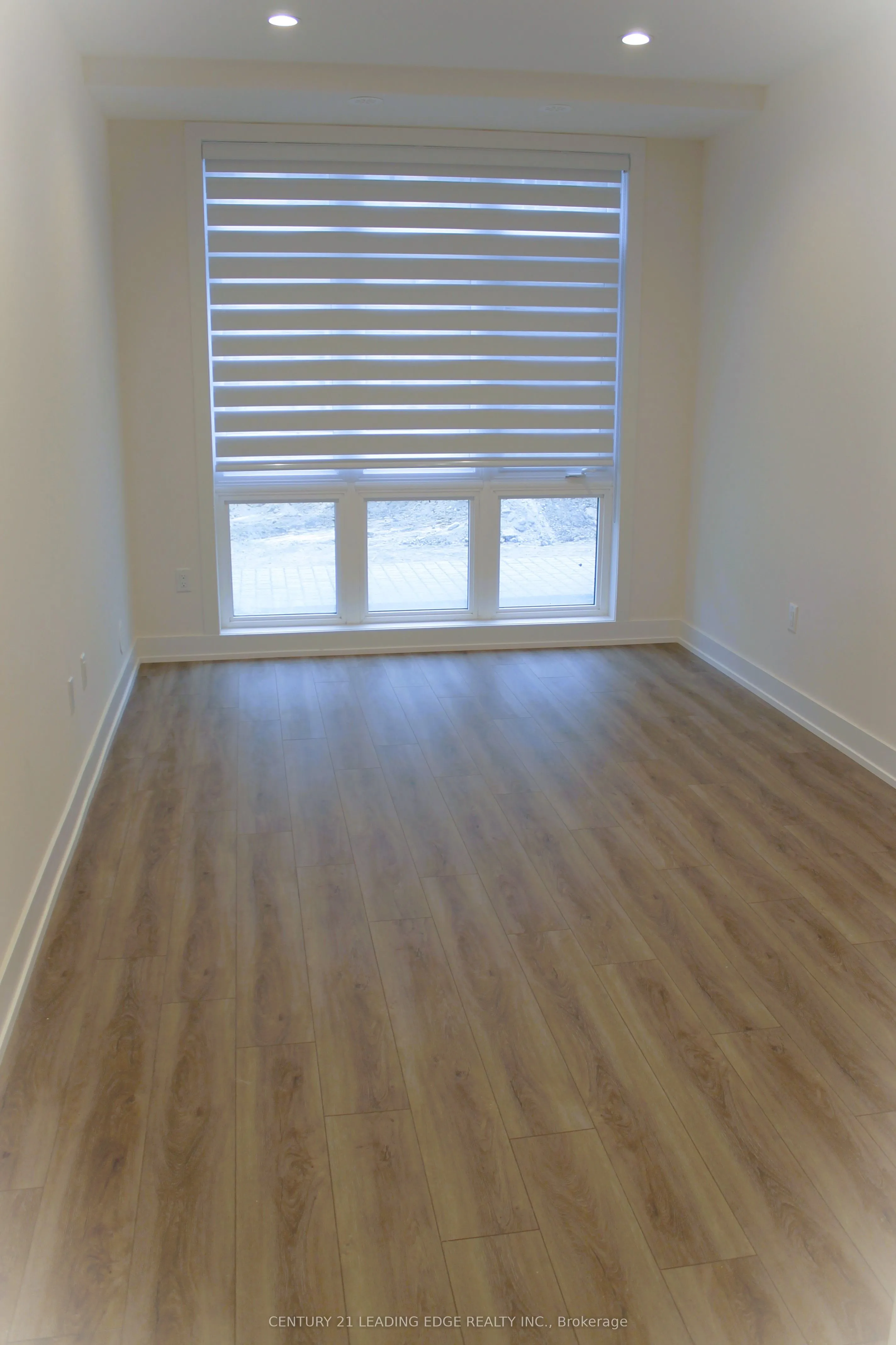 8 Sayers Lane, #15