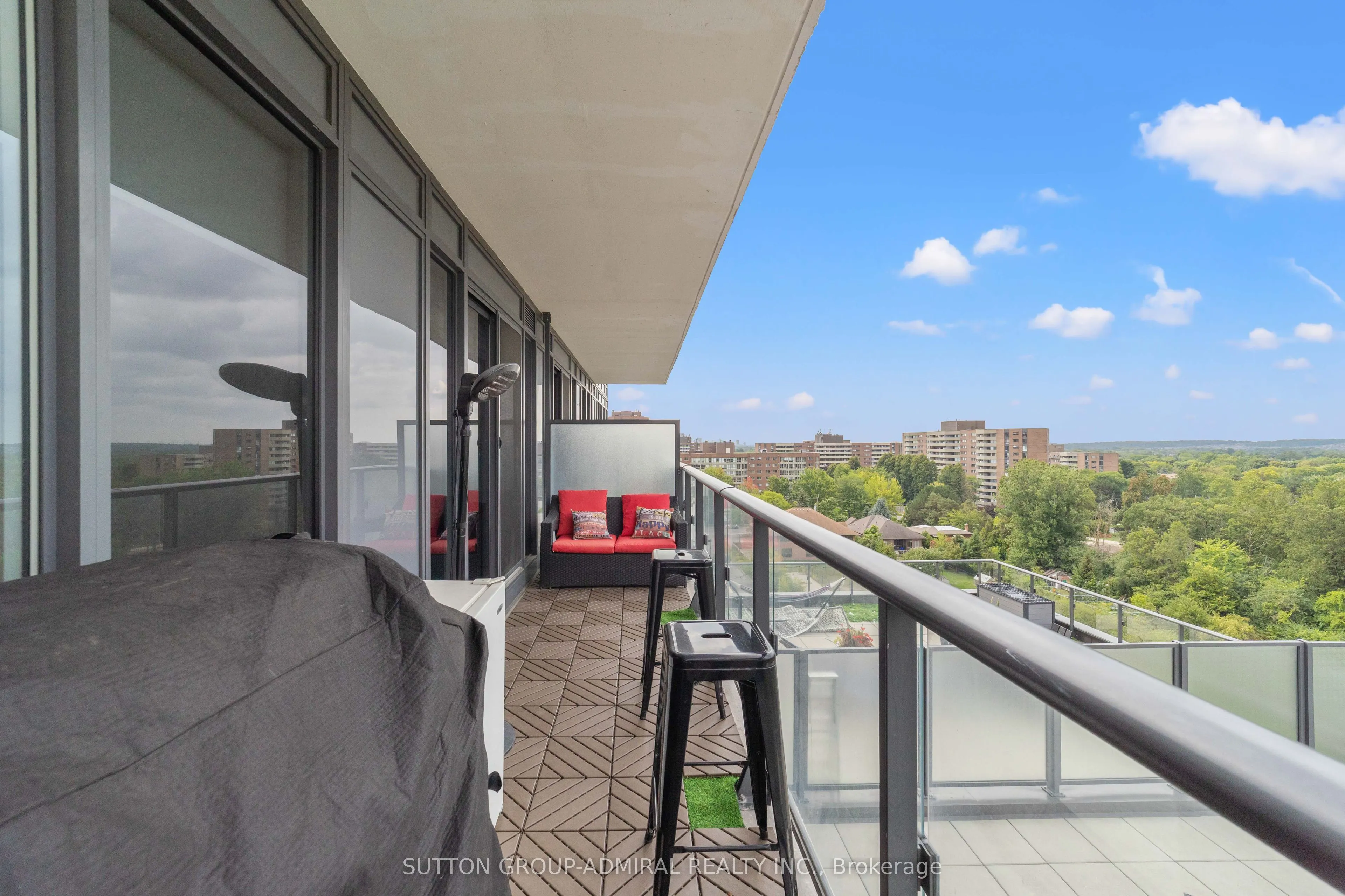 9618 Yonge Street, #916