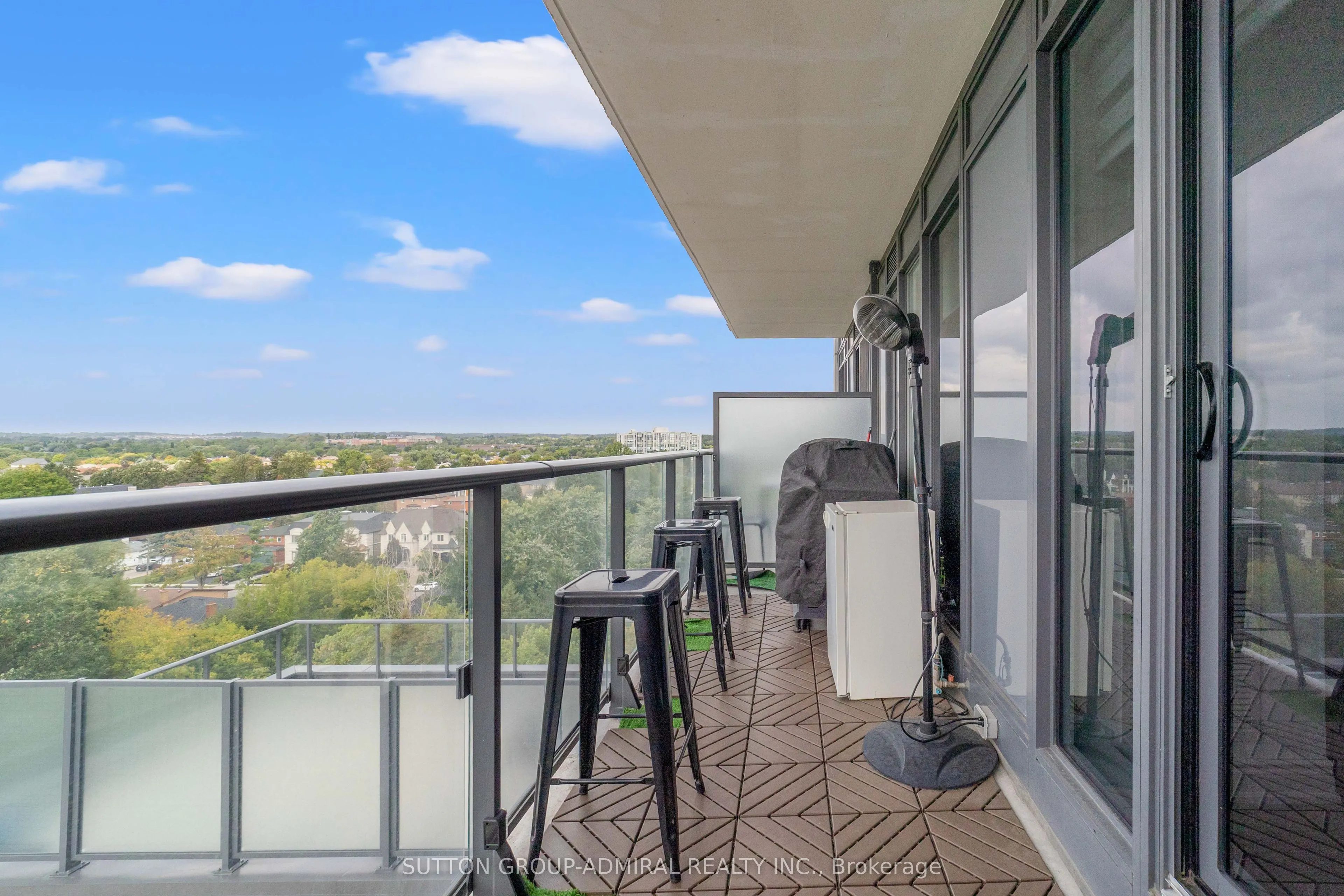 9618 Yonge Street, #916