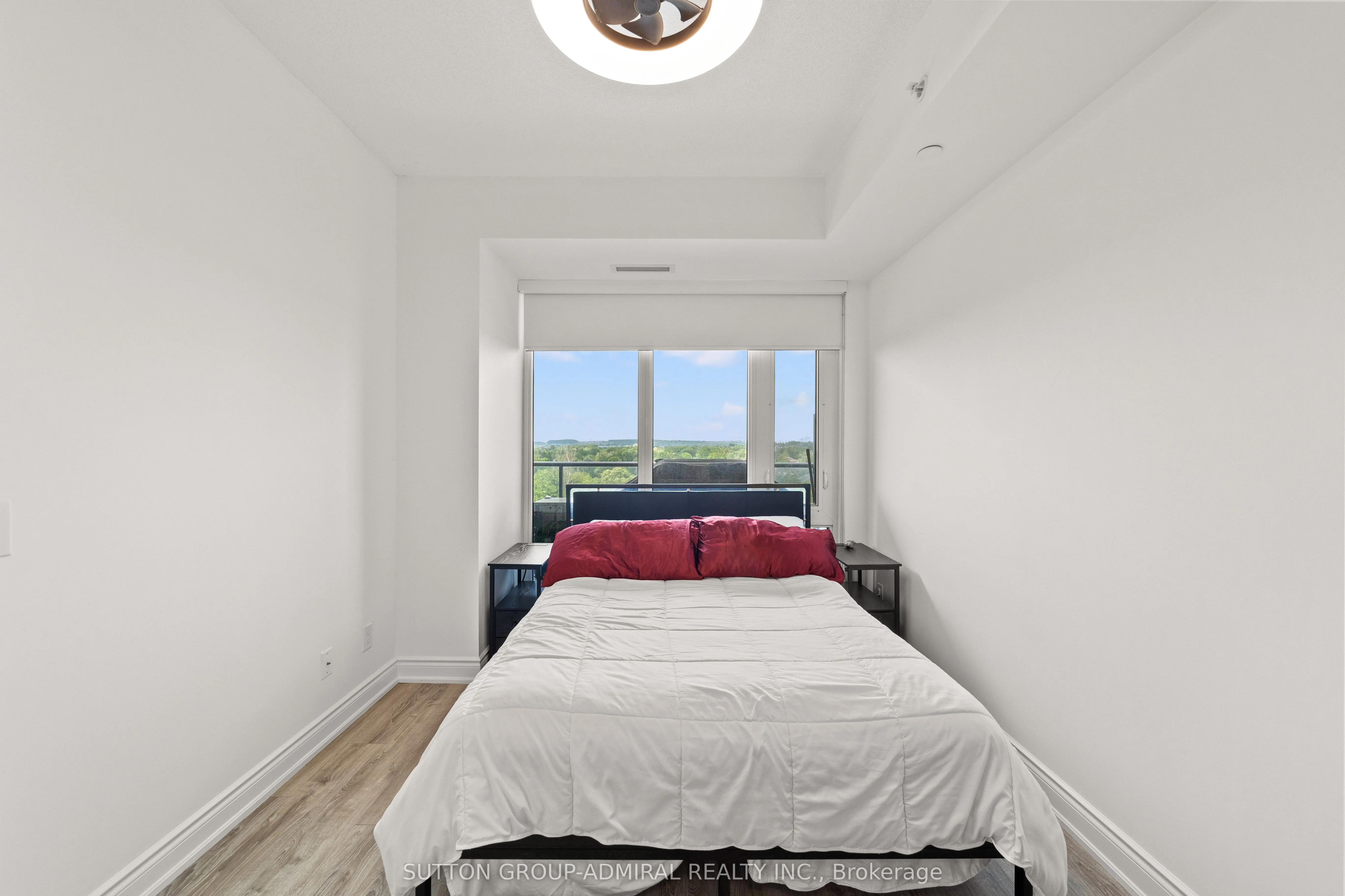 9618 Yonge Street, #916