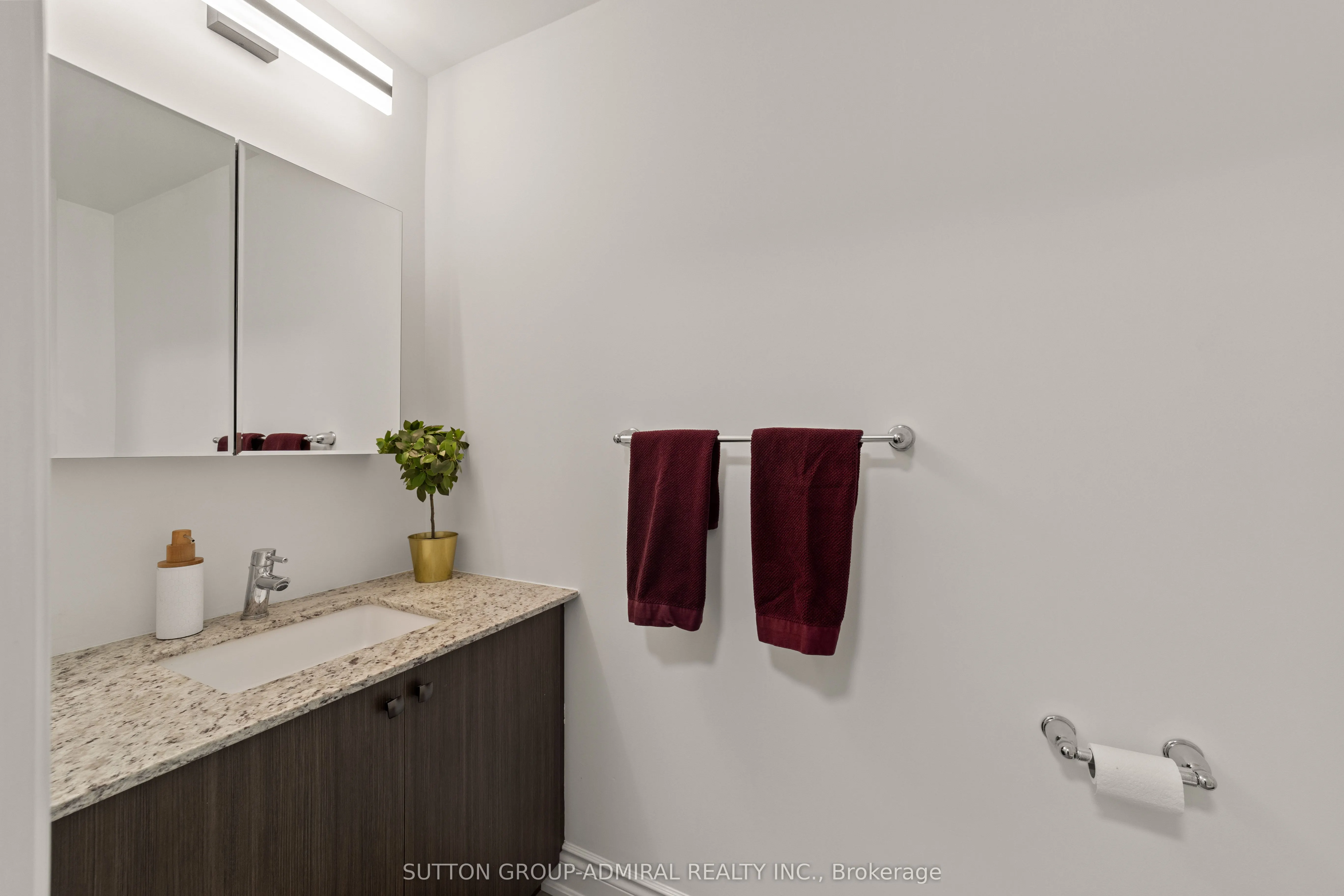 9618 Yonge Street, #916