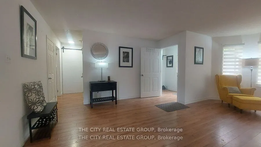 22 Pineway Avenue, #Main Floor