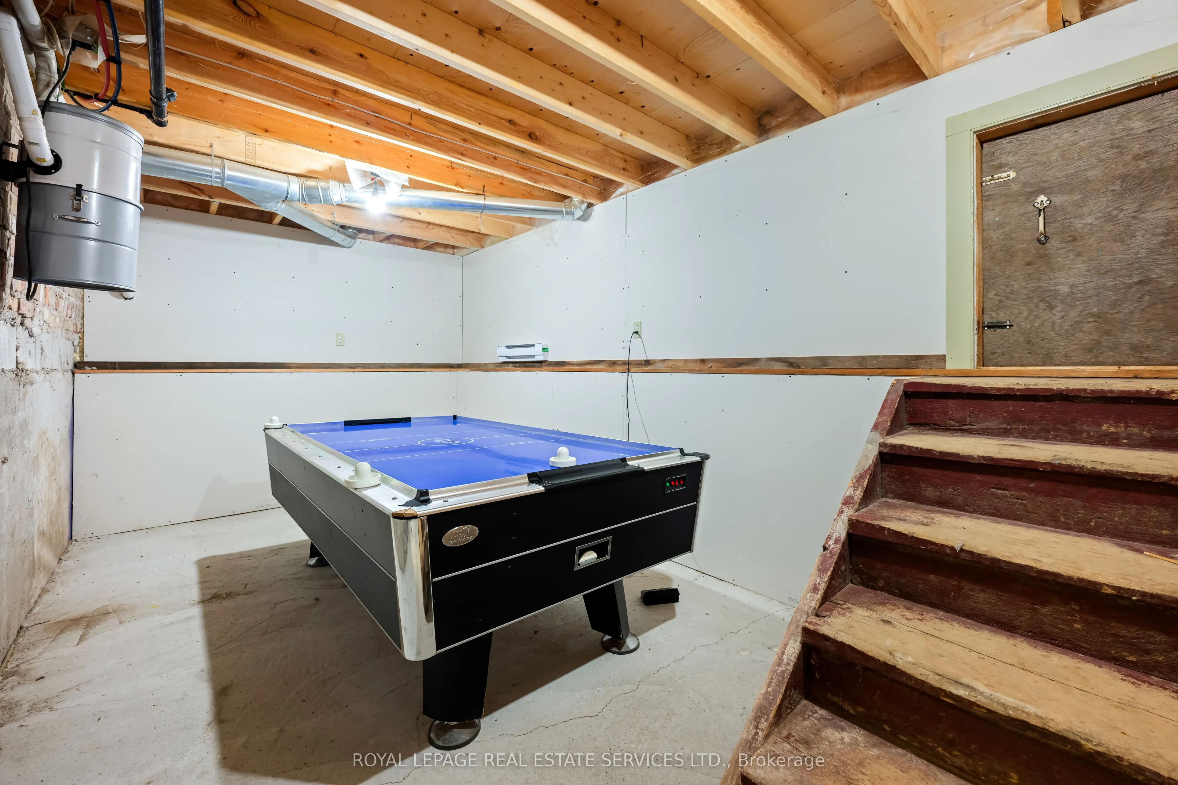 2414 Concession 3 Road