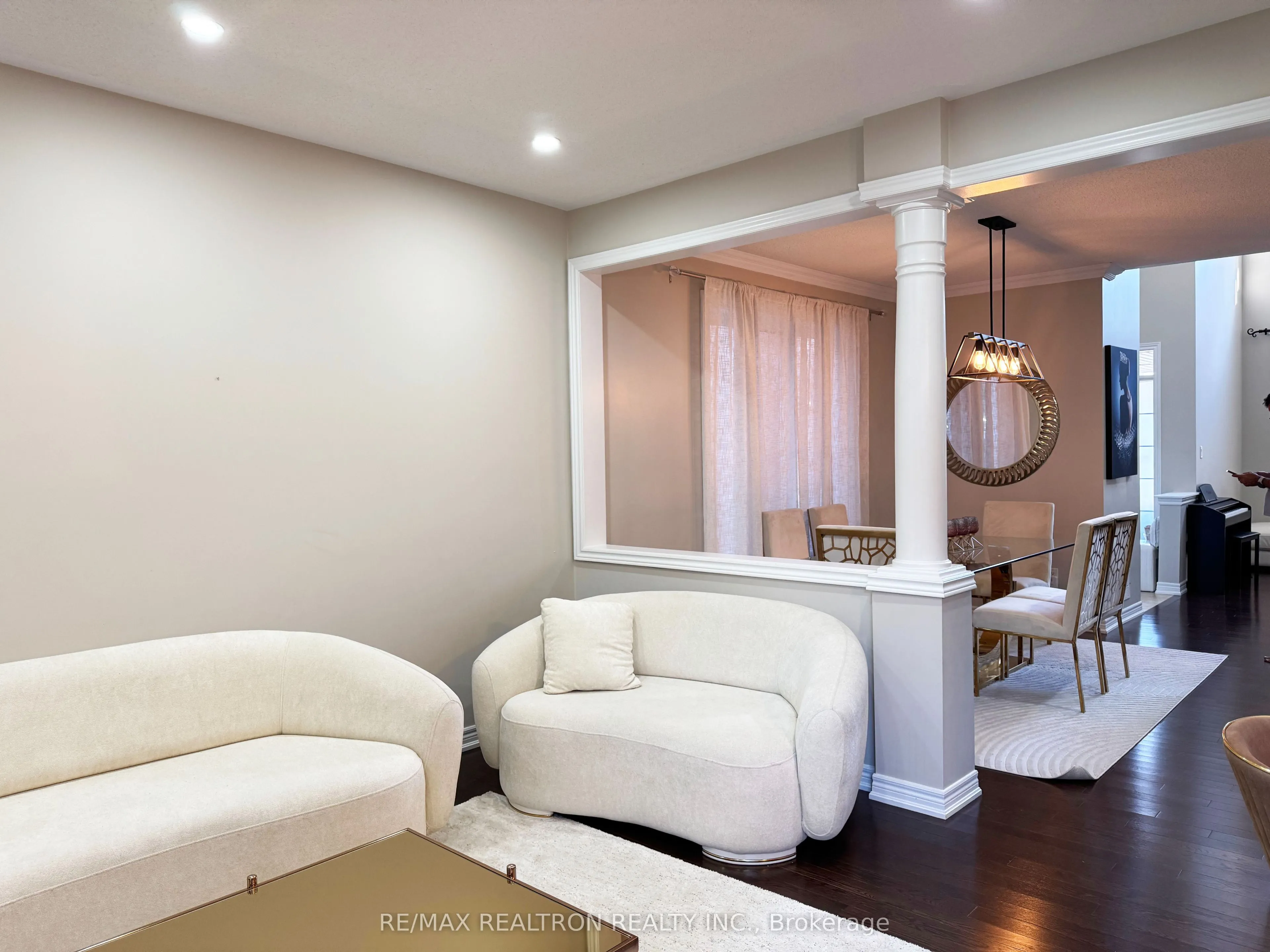 109 Thomas Legge Crescent
