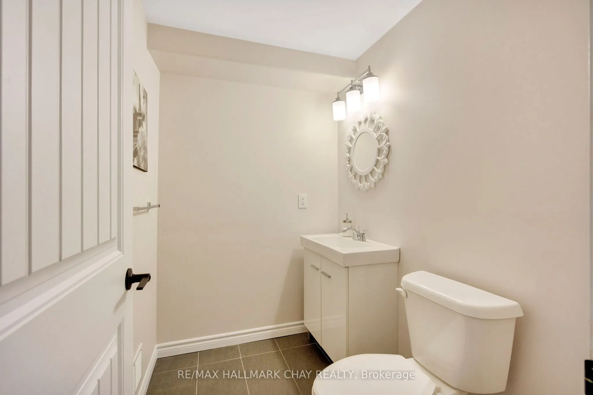 35 BANTING Crescent