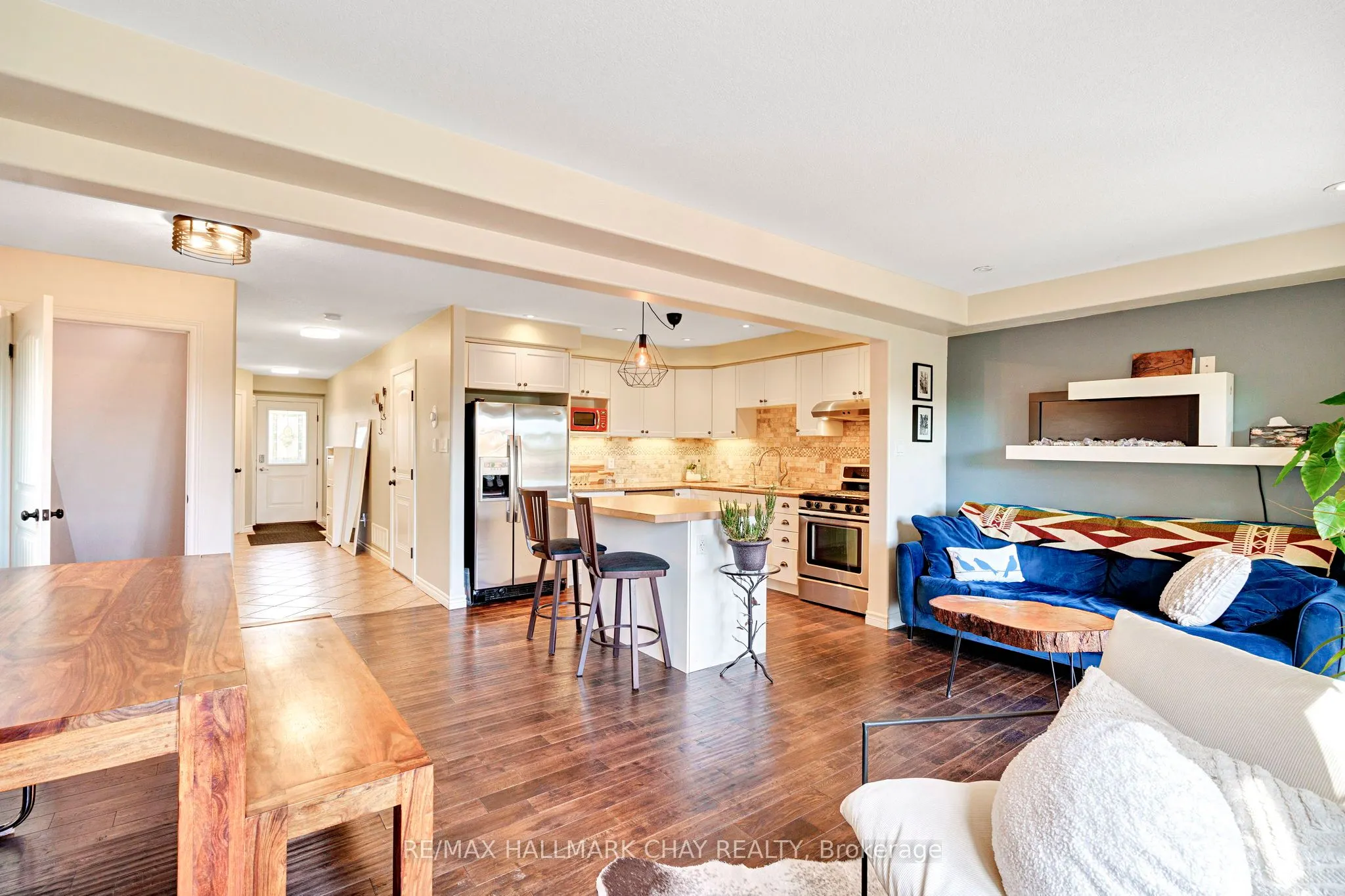 35 BANTING Crescent