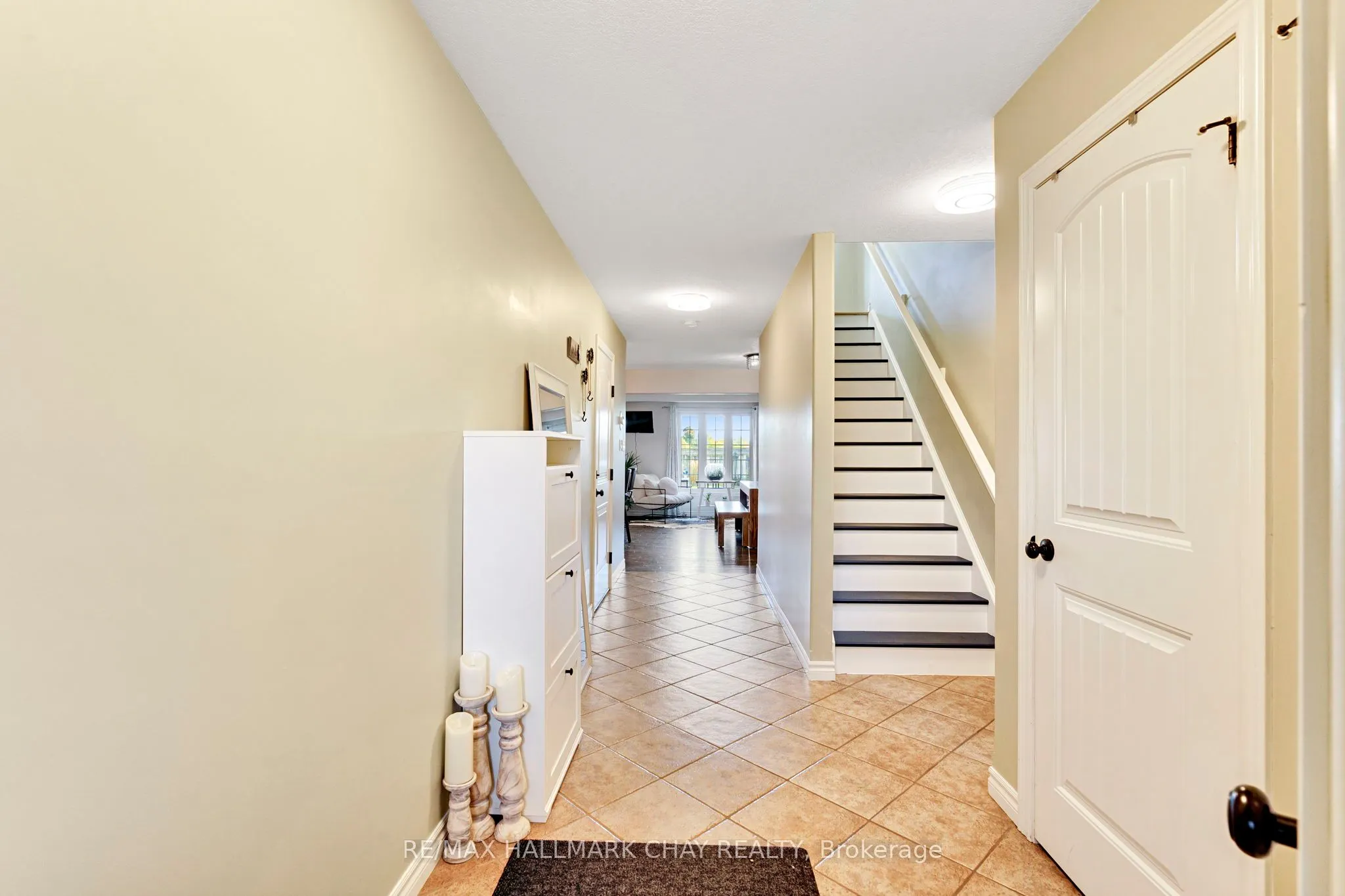 35 BANTING Crescent