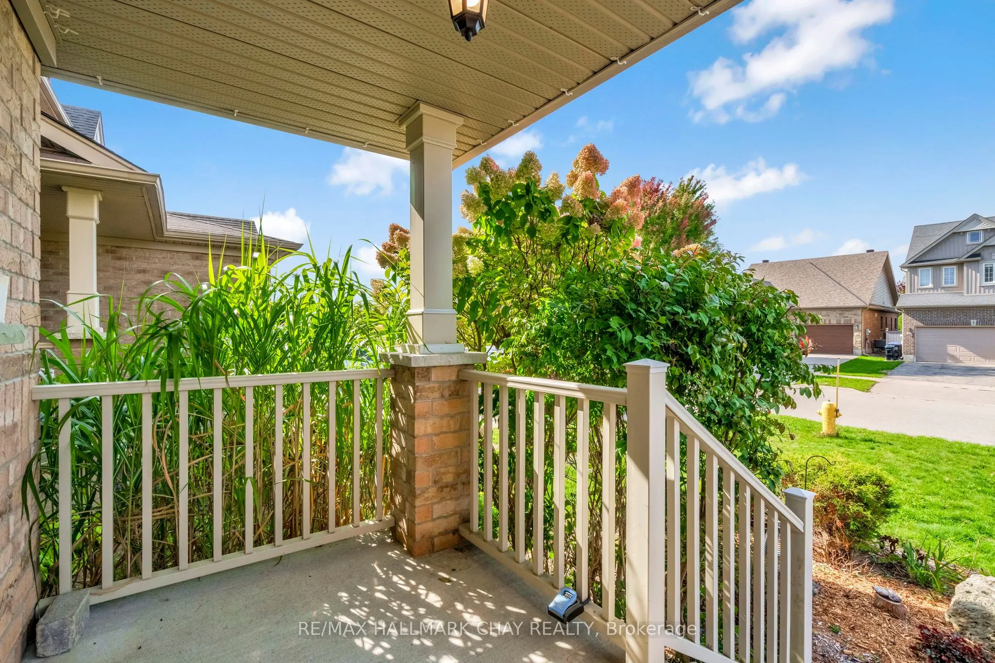 35 BANTING Crescent