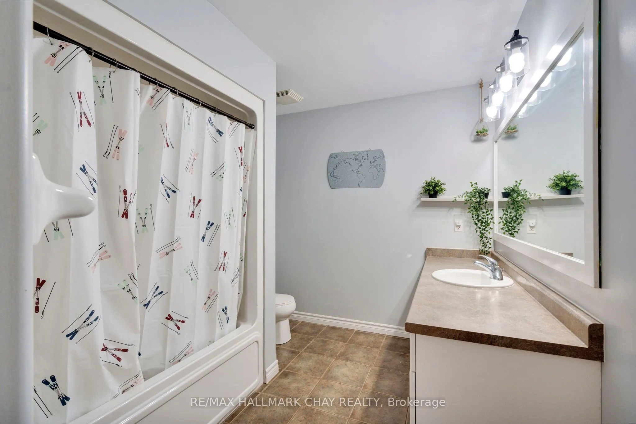 35 BANTING Crescent