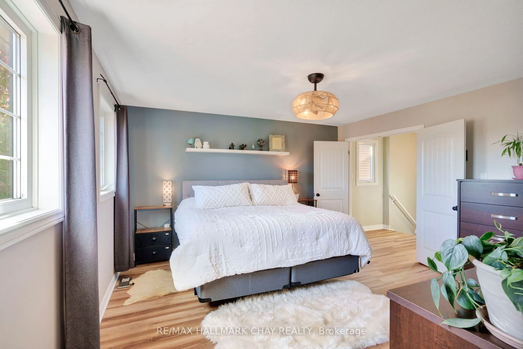 35 BANTING Crescent