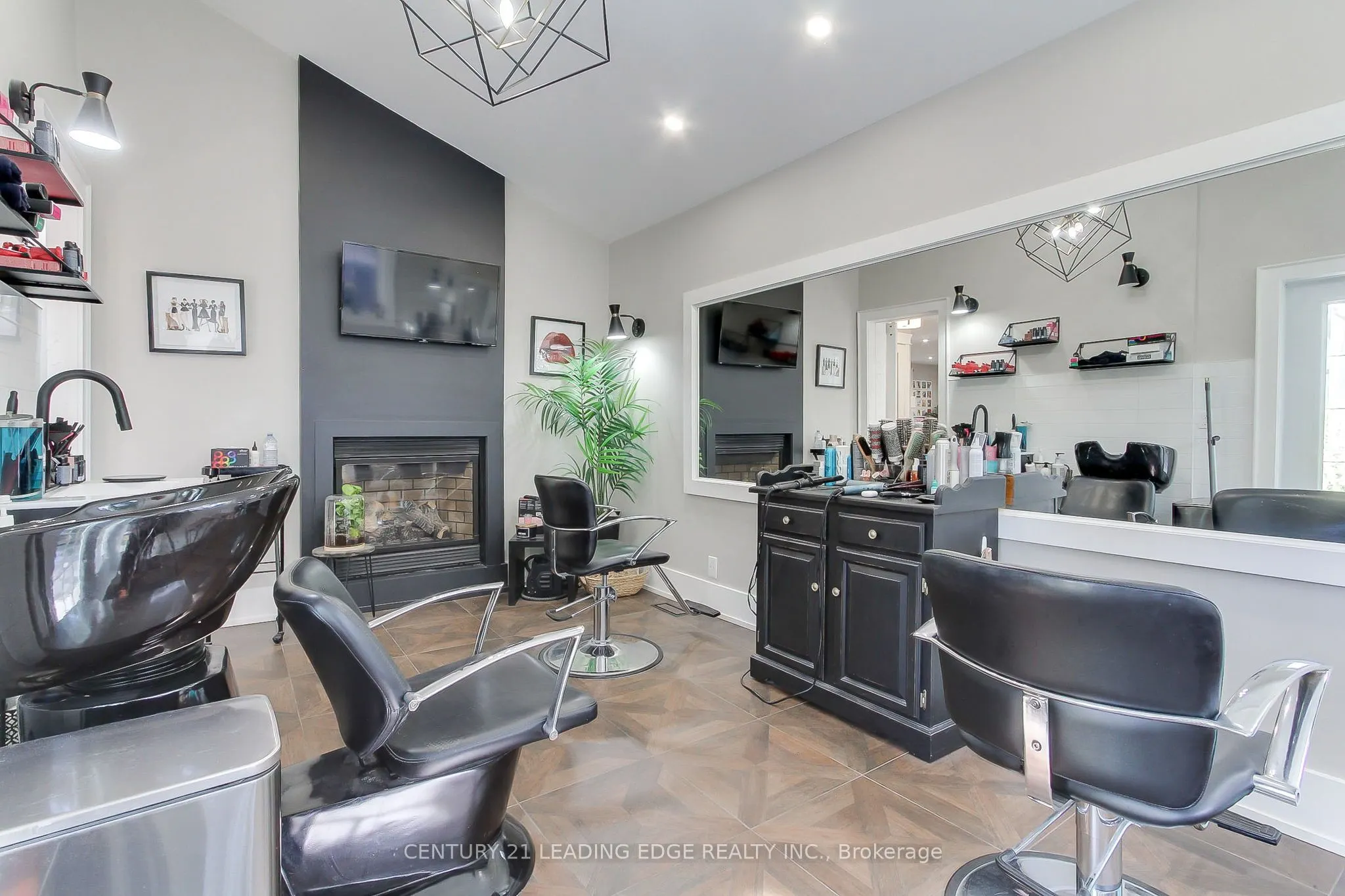 592 Rupert Avenue