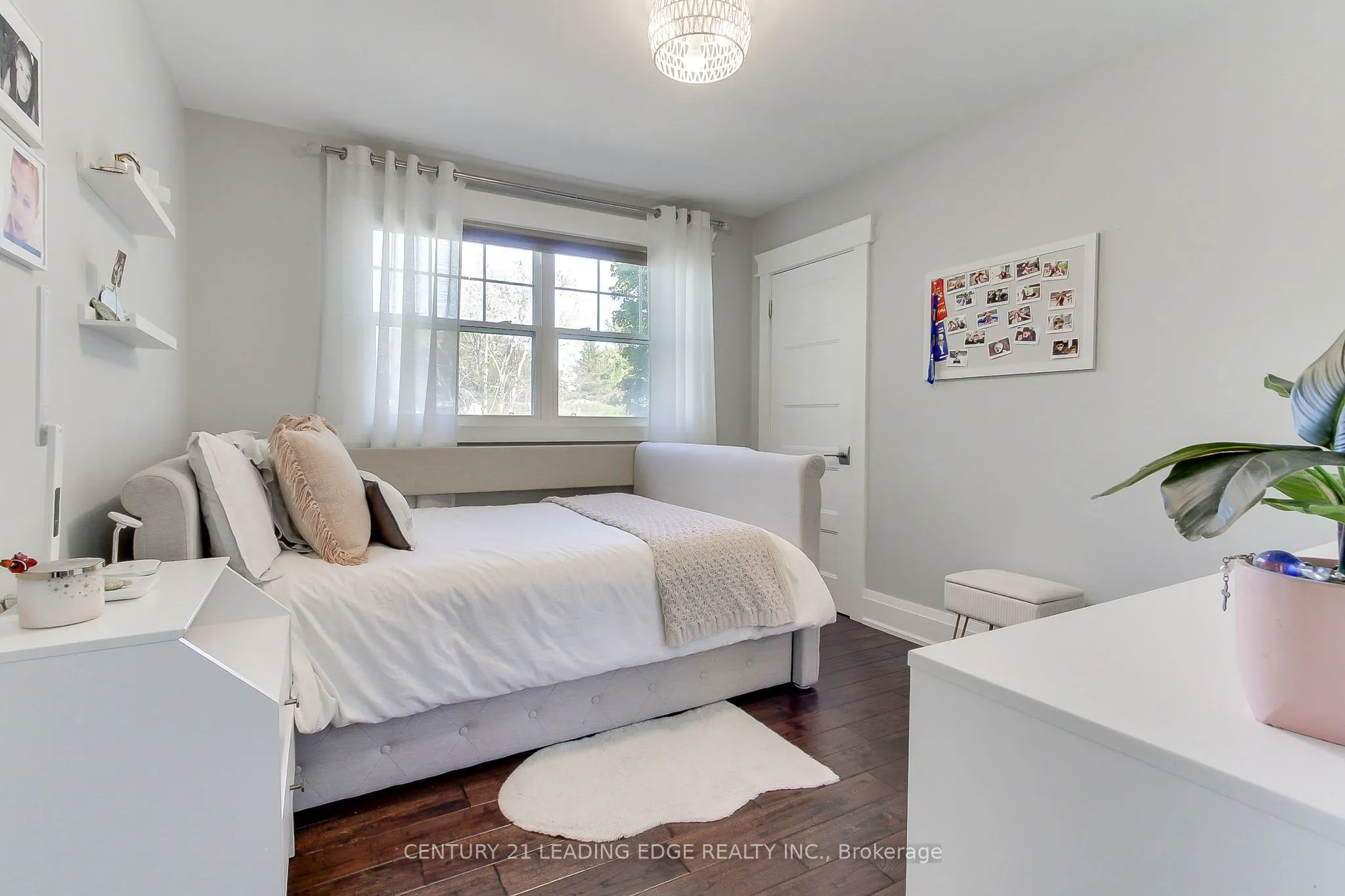 592 Rupert Avenue