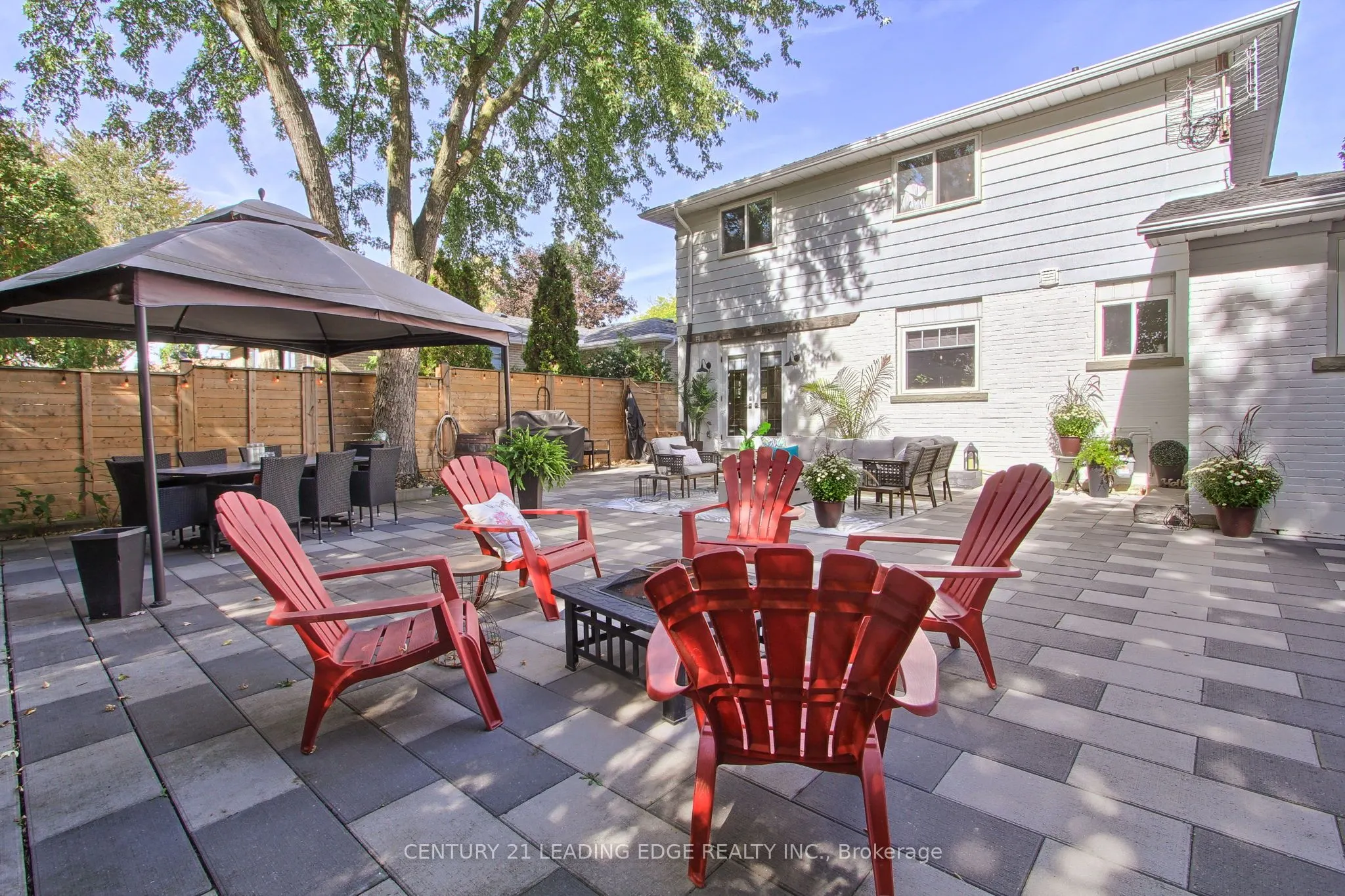 592 Rupert Avenue